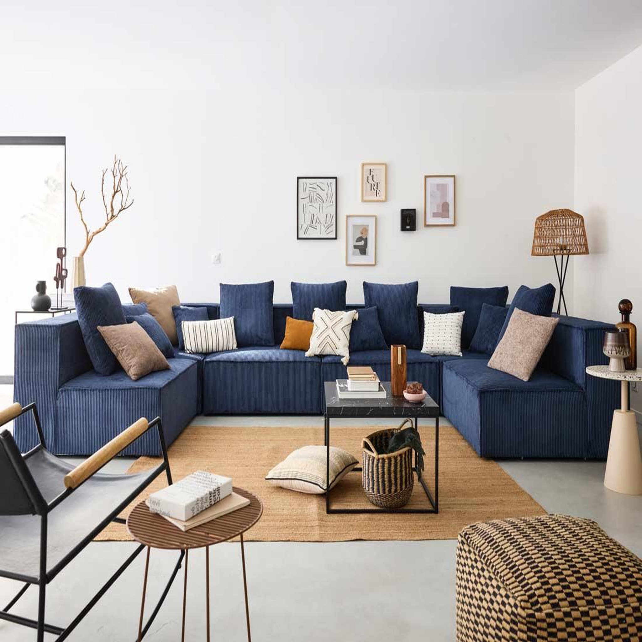 Voir la diapositive 2 : BEST MOBILIER Colombine - canapé modulable panoramique - 7 places - en velours côtelé