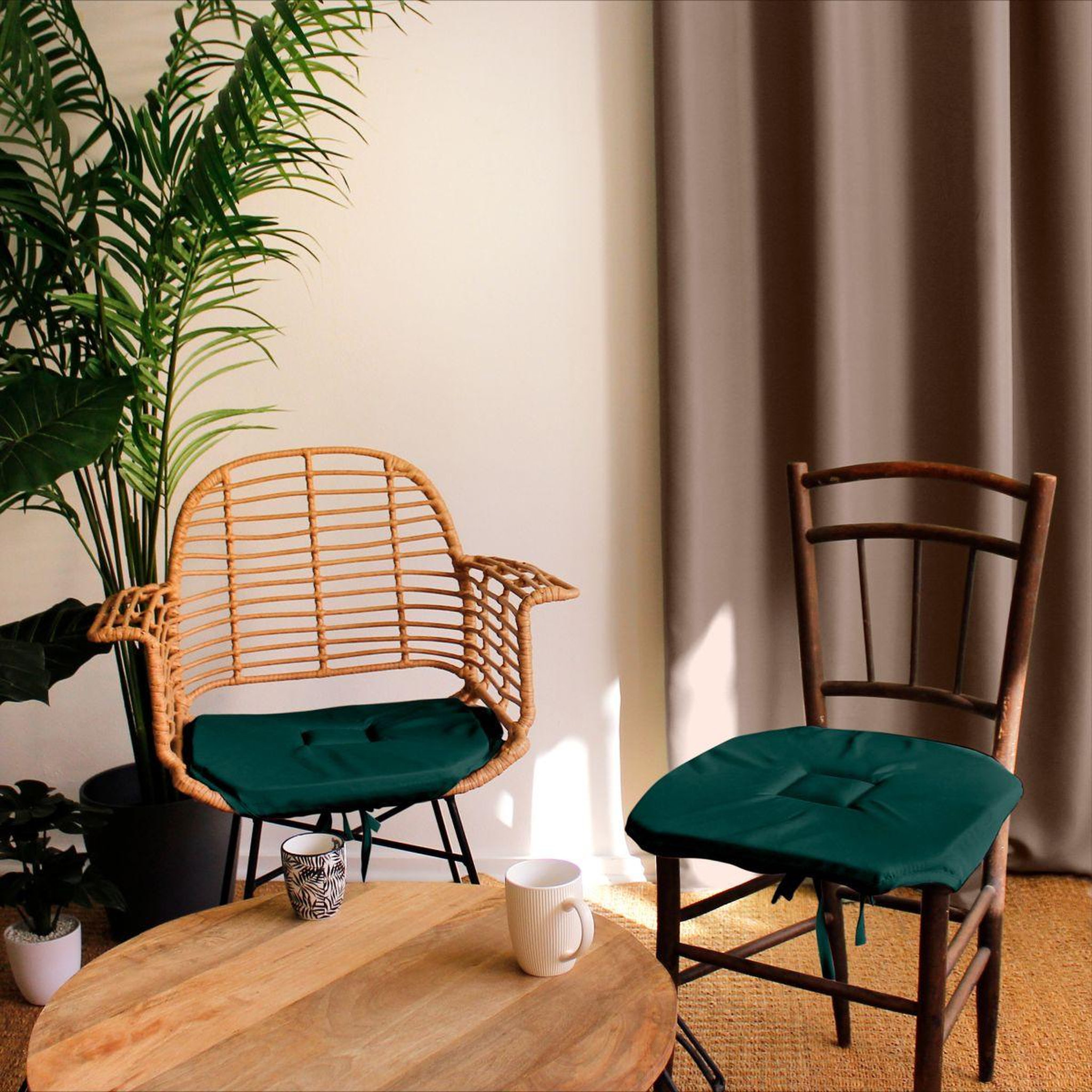Voir la diapositive 2 : ENJOY HOME Galette de chaise uni  basic  40x40cm vert foncé