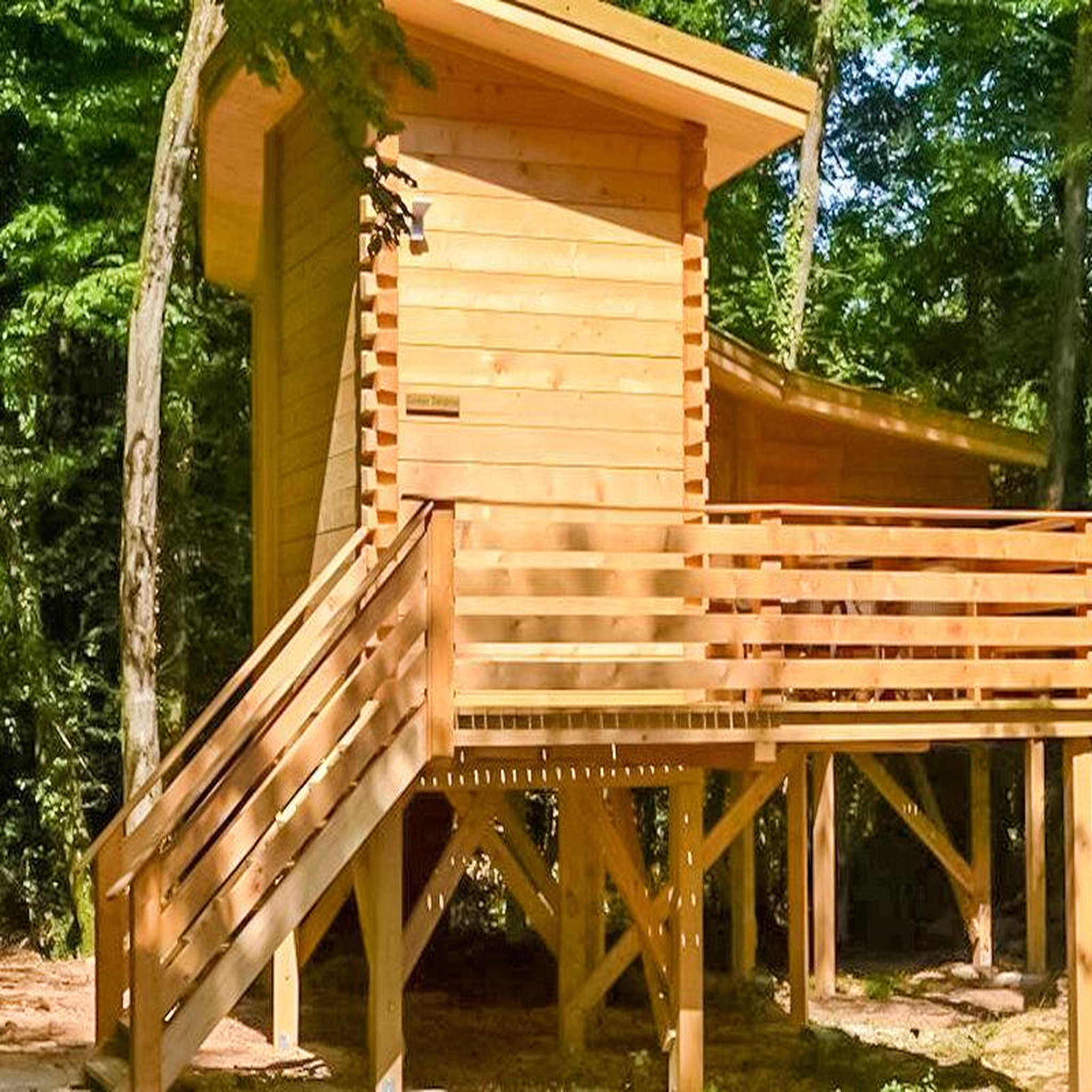 Voir la diapositive 4 : Smartbox Séjour de 2 jours en lodge sur pilotis près de poitiers - coffret cadeau séjour