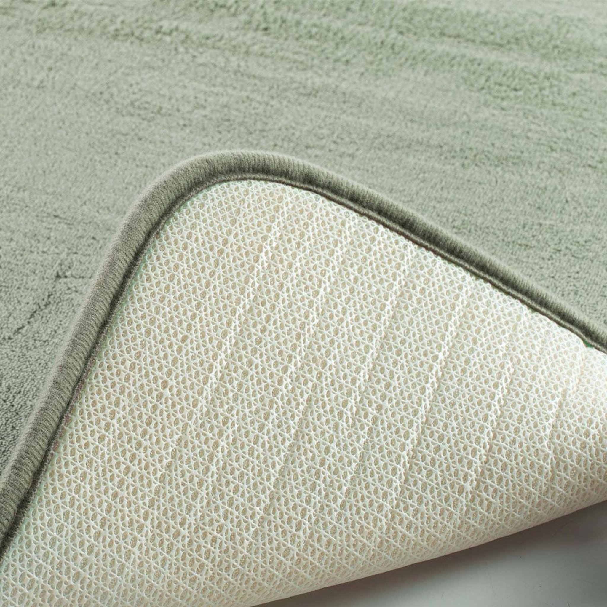 Voir la diapositive 4 : Douceur d'Intérieur Tapis de bain uni  vitamine  45x75cm sauge
