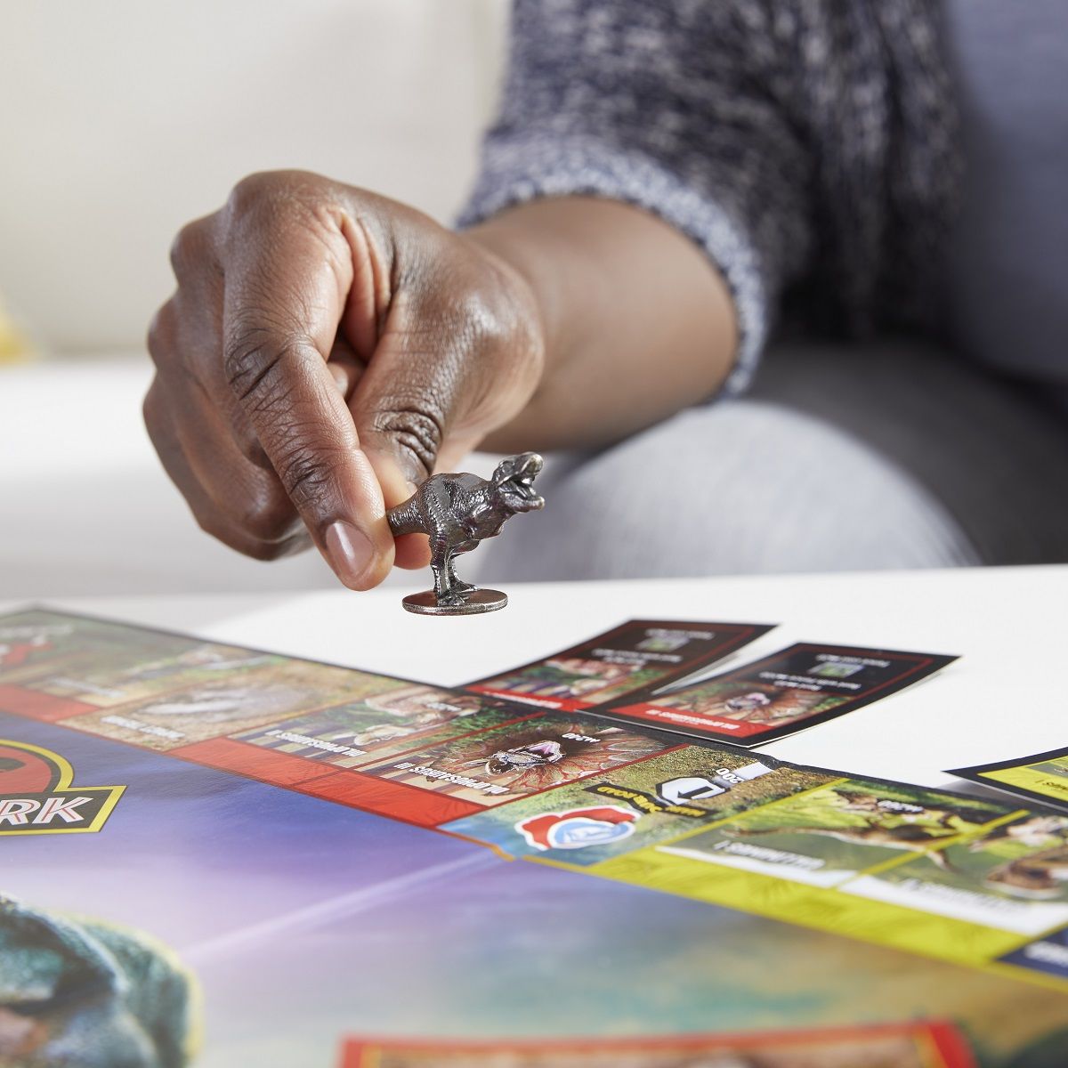 HASBRO Jeu Monopoly Jurassic Park