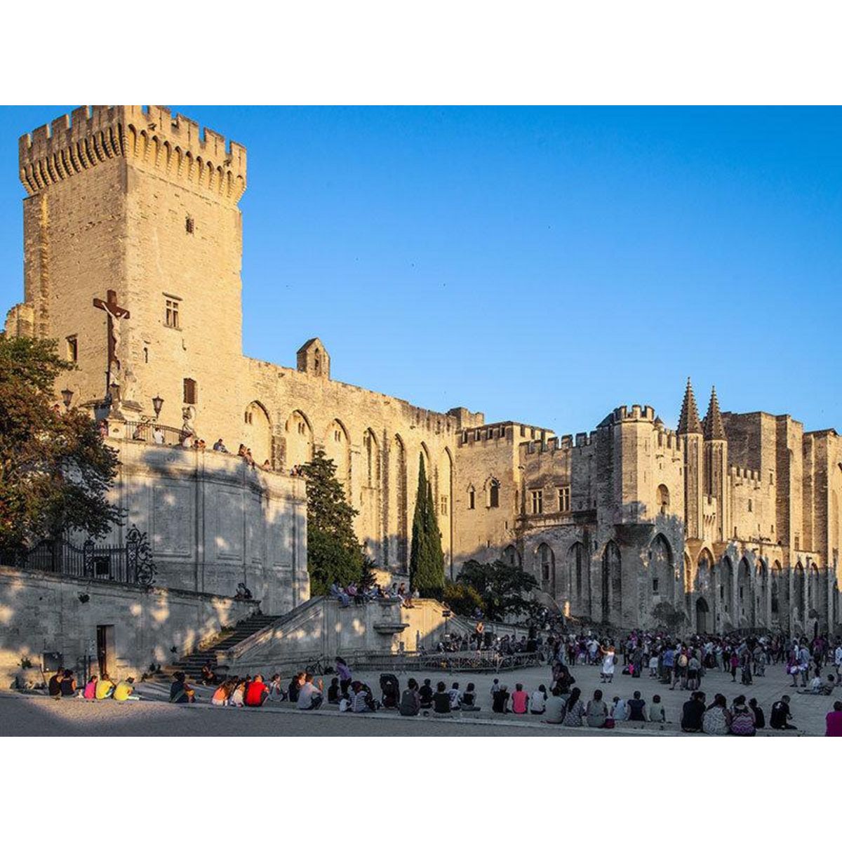 Smartbox Sortie culture : 2 entrées adulte pour le Palais des Papes et le pont d'Avignon - Coffret Cadeau Sport & Aventure
