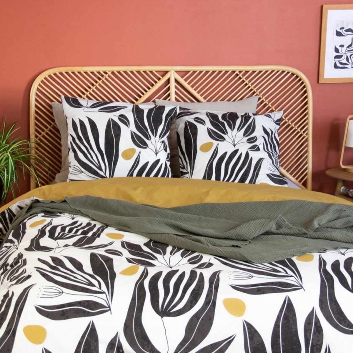 COTE DECO Housse de couette 240x220 NOLIE + 2 taies 100% coton 57 fils/cm2