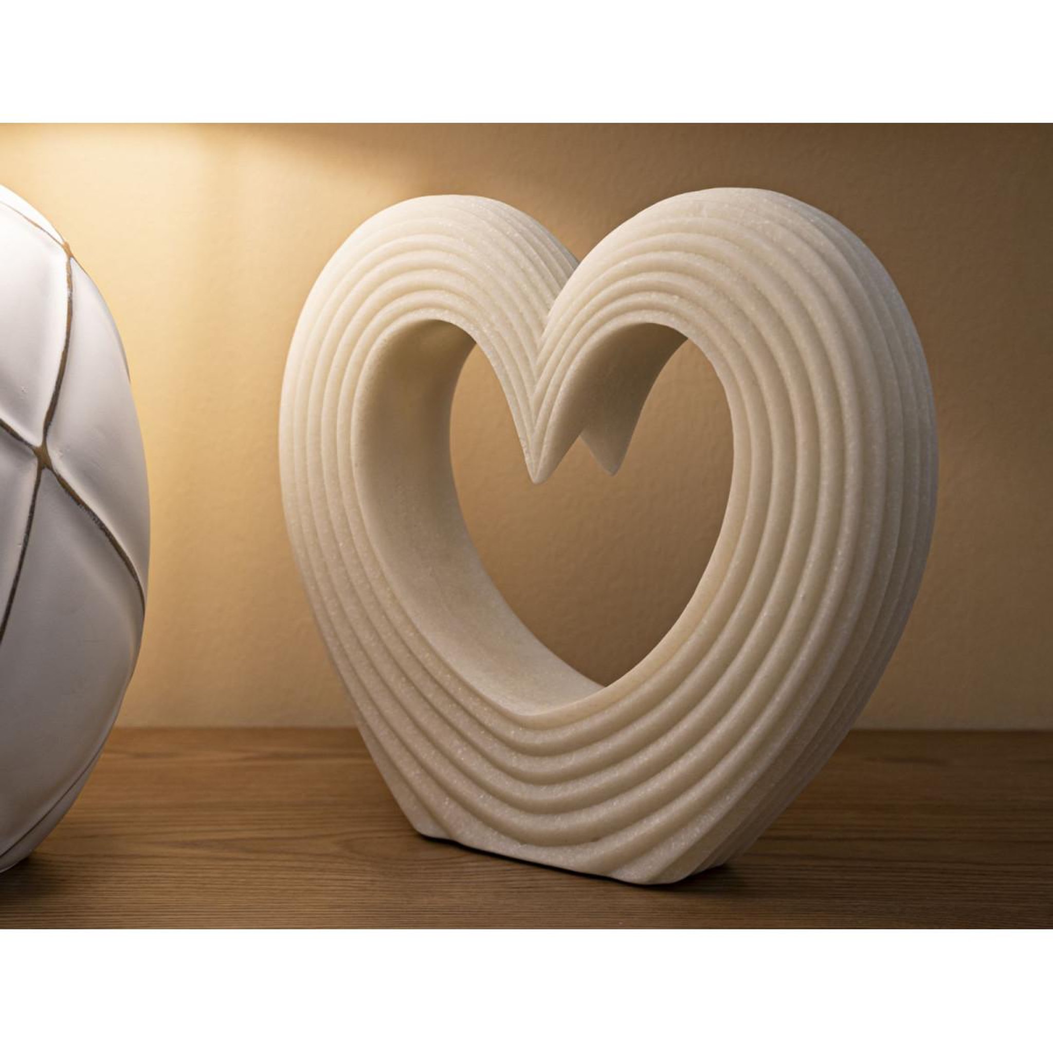 Voir la diapositive 6 : Paris Prix Cœur déco en résine  lovvy  30cm blanc