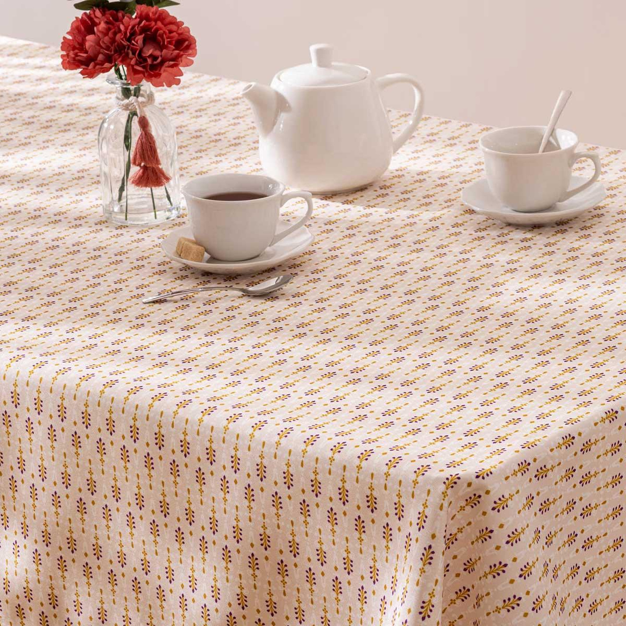 Voir la diapositive 3 : ATMOSPHERA Nappe antitache imprimé  peduru  140x240cm beige