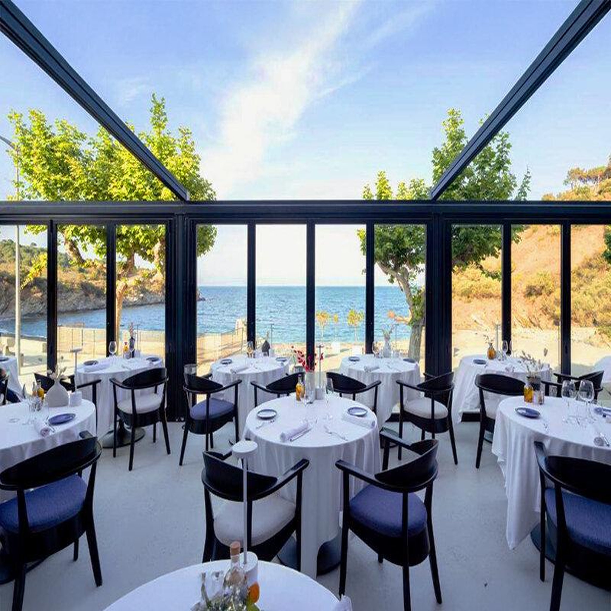 Voir la diapositive 4 : Smartbox 2 jours dans un hôtel 4 étoiles près de argelès-sur-mer - coffret cadeau séjour