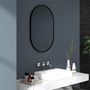 Voir la diapositive 4 : HOMCOM Miroir mural ovale dim. 60L x 90H cm cadre arrondi montage vertical/horizontal alu. noir