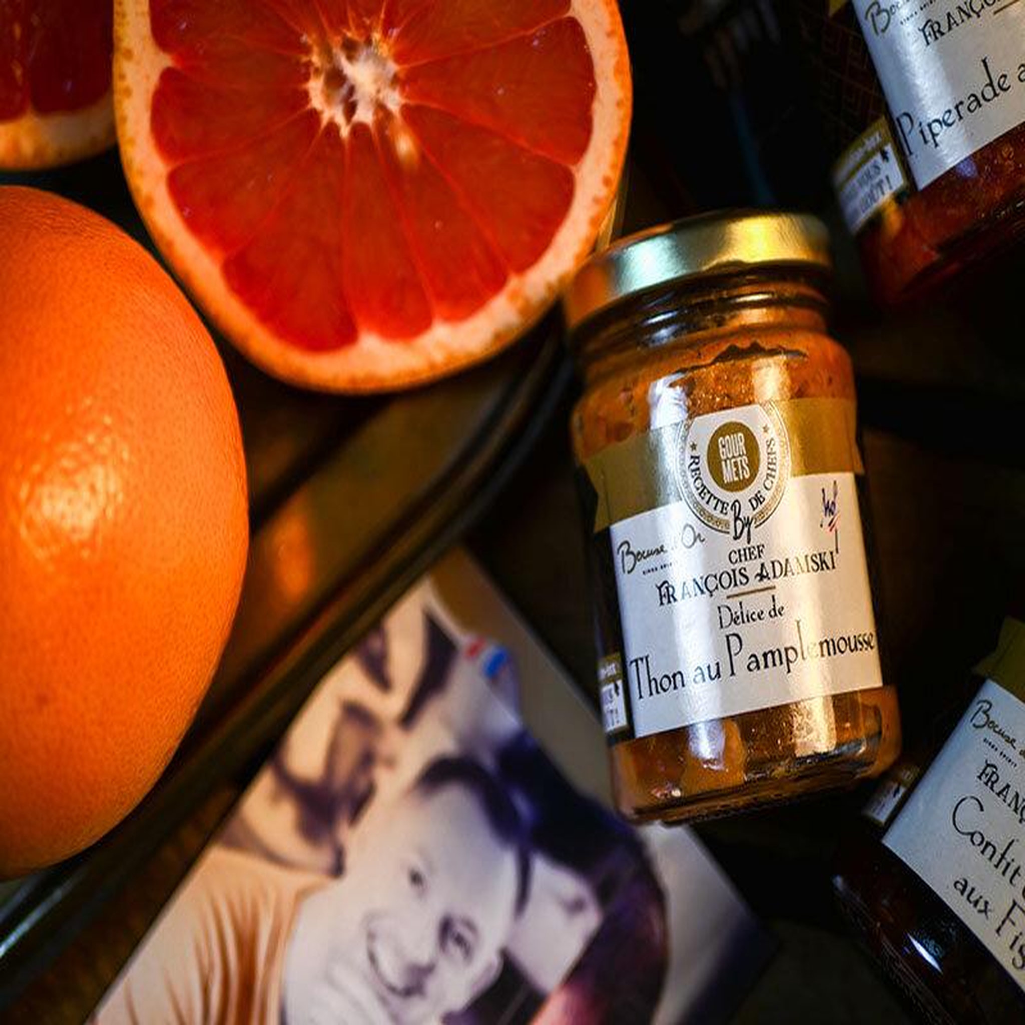 Voir la diapositive 4 : Smartbox Coffret de spécialités salées et sucrées livré à domicile - Coffret Cadeau Gastronomie