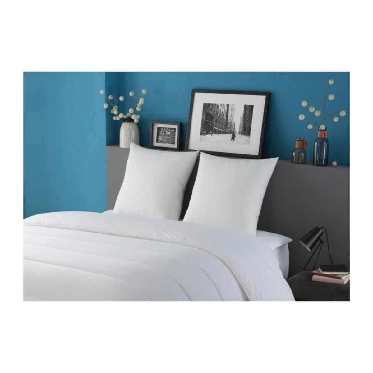 DODO DODO Lot de 2 oreillers Tendance - 60 x 60 cm - Garnissage 100% Polyester fibre creuse siliconee - Blanc