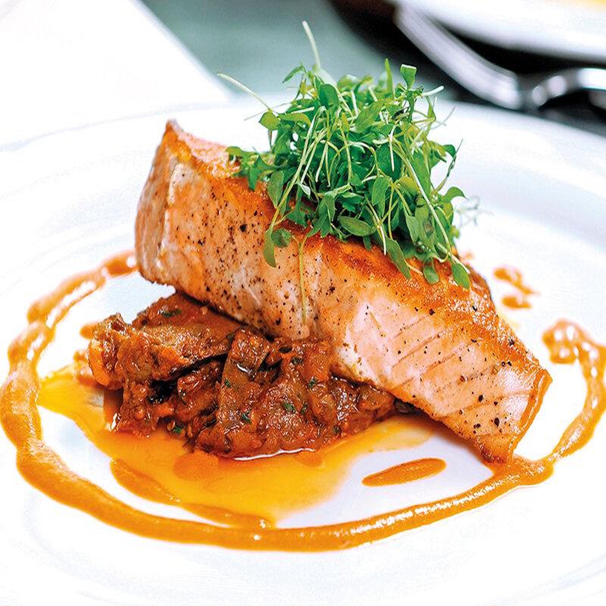 Voir la diapositive 2 : Smartbox Adresses primées : menu 8 plats au restaurant mon plaisir près de montbéliard - coffret cadeau gastronomie