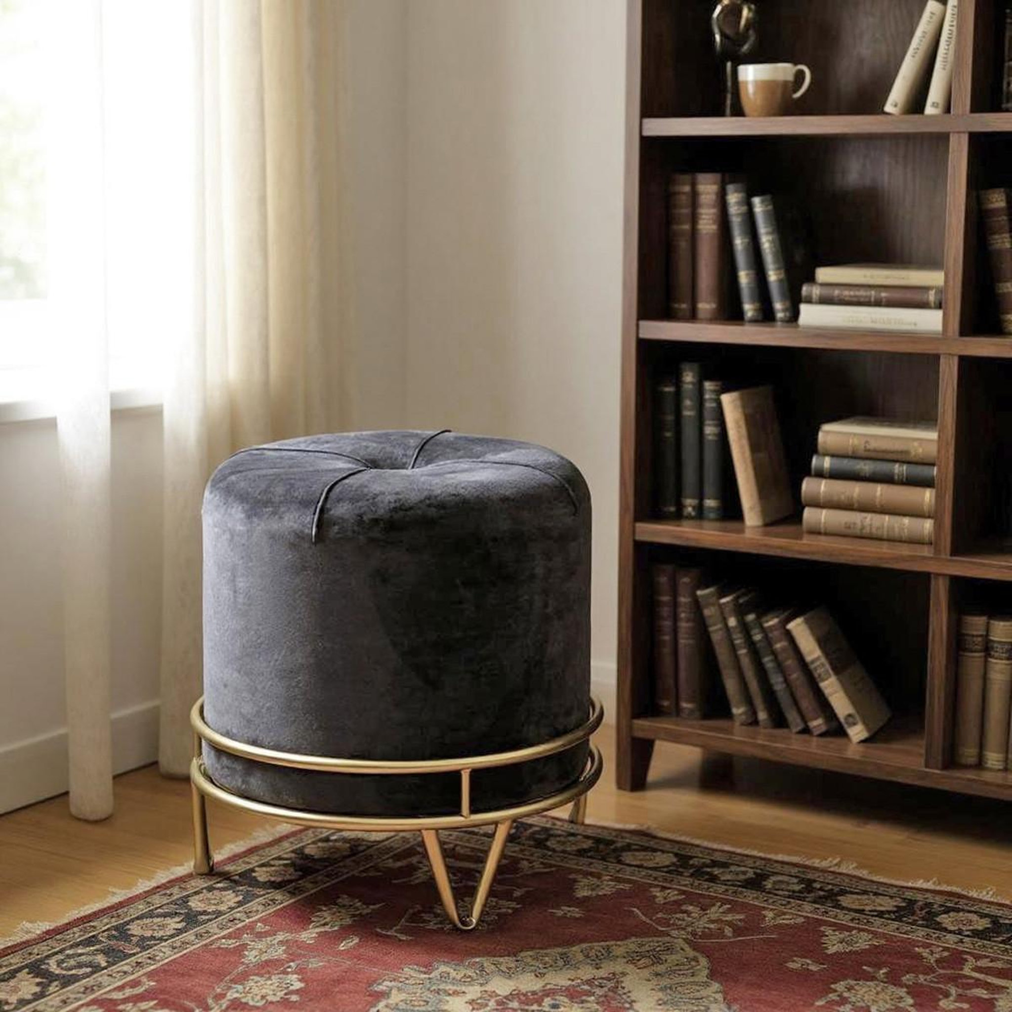 Voir la diapositive 2 : Paris Prix Pouf rond design  love is all  40cm gris