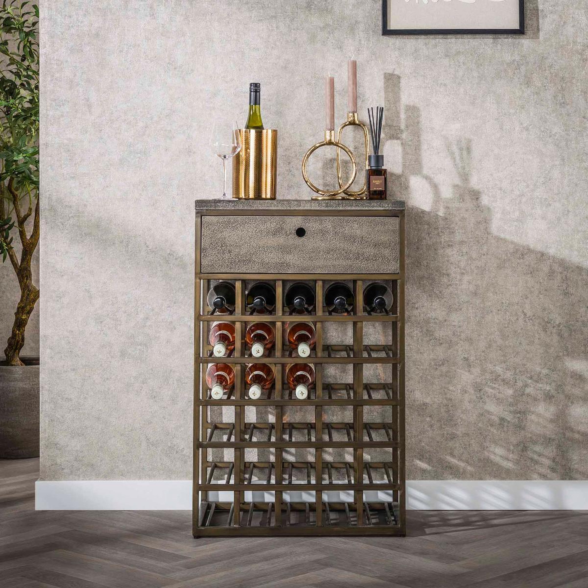Voir la diapositive 2 : JLC KREATION Armoire à vin en métal style industrielle LOFT