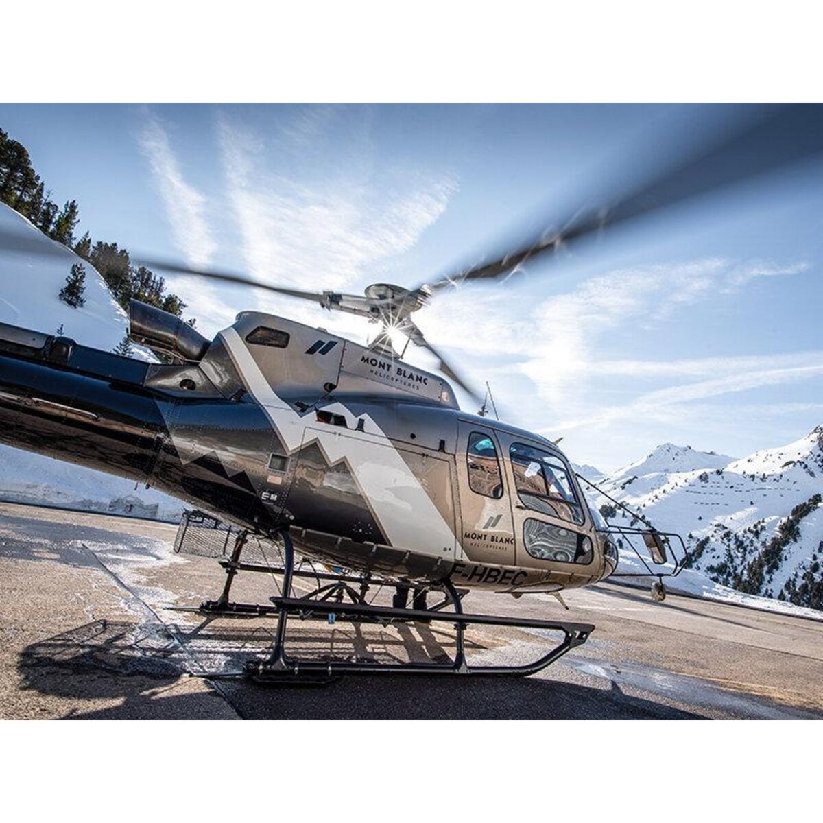 Smartbox Vol en hélicoptère de 30 min pour 2 personnes au-dessus du Mont-Blanc - Coffret Cadeau Sport & Aventure