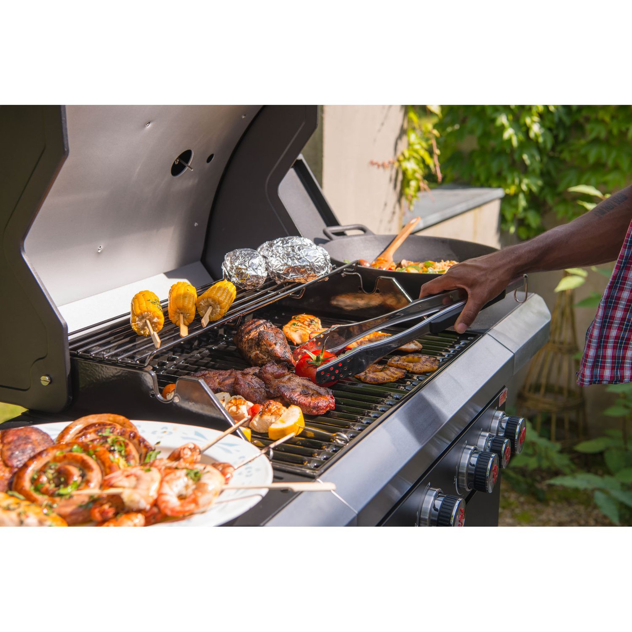 Voir la diapositive 4 : LANDMANN Barbecue gaz 4 brûleurs et 1 latéral
