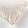 Voir la diapositive 3 : Douceur d'Intérieur Coussin déhoussable CREST - Polycoton imprimé métallisé - 45 x 45 cm - Ecru