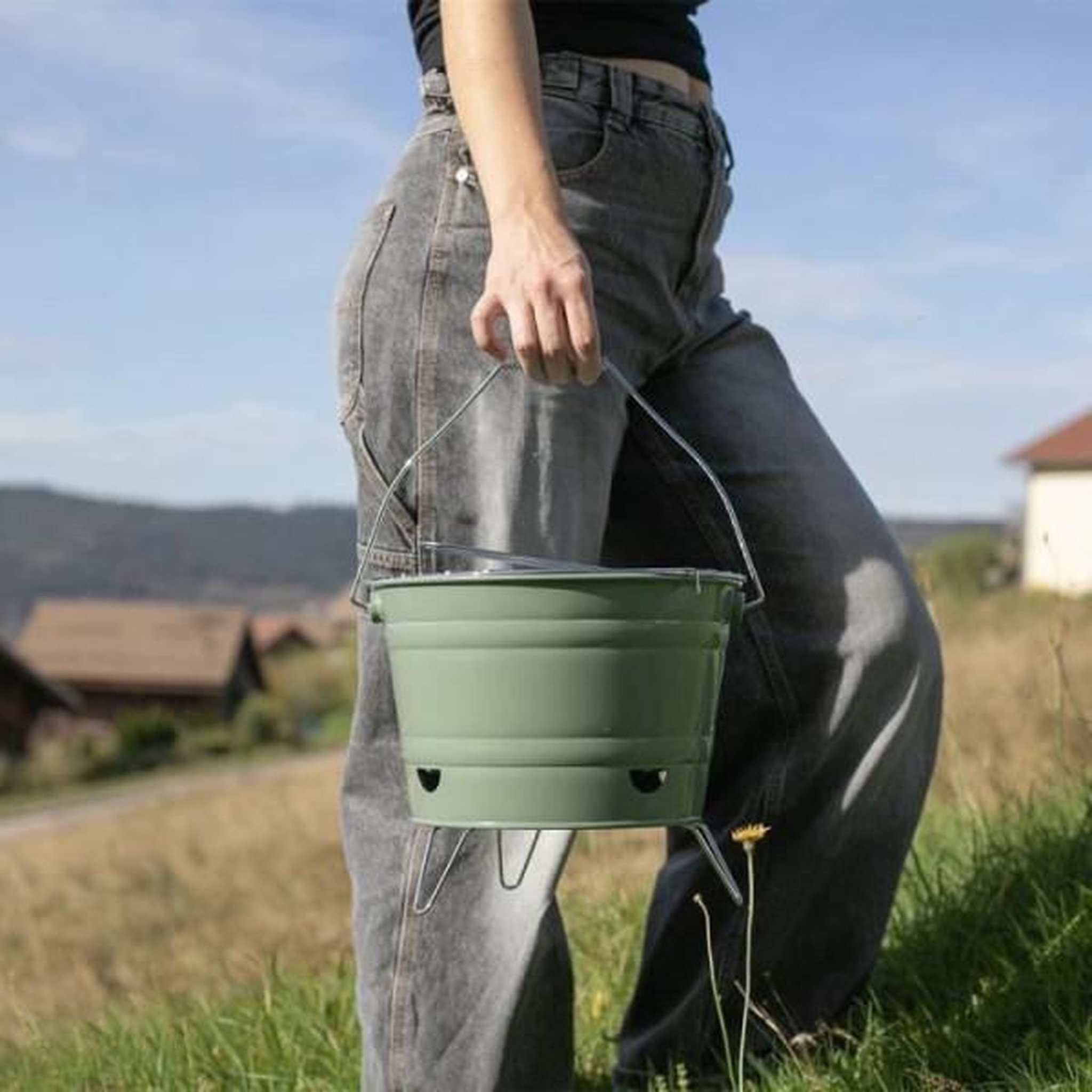 Voir la diapositive 3 : LIVOO Barbecue à charbon 27cm vert - doc327v
