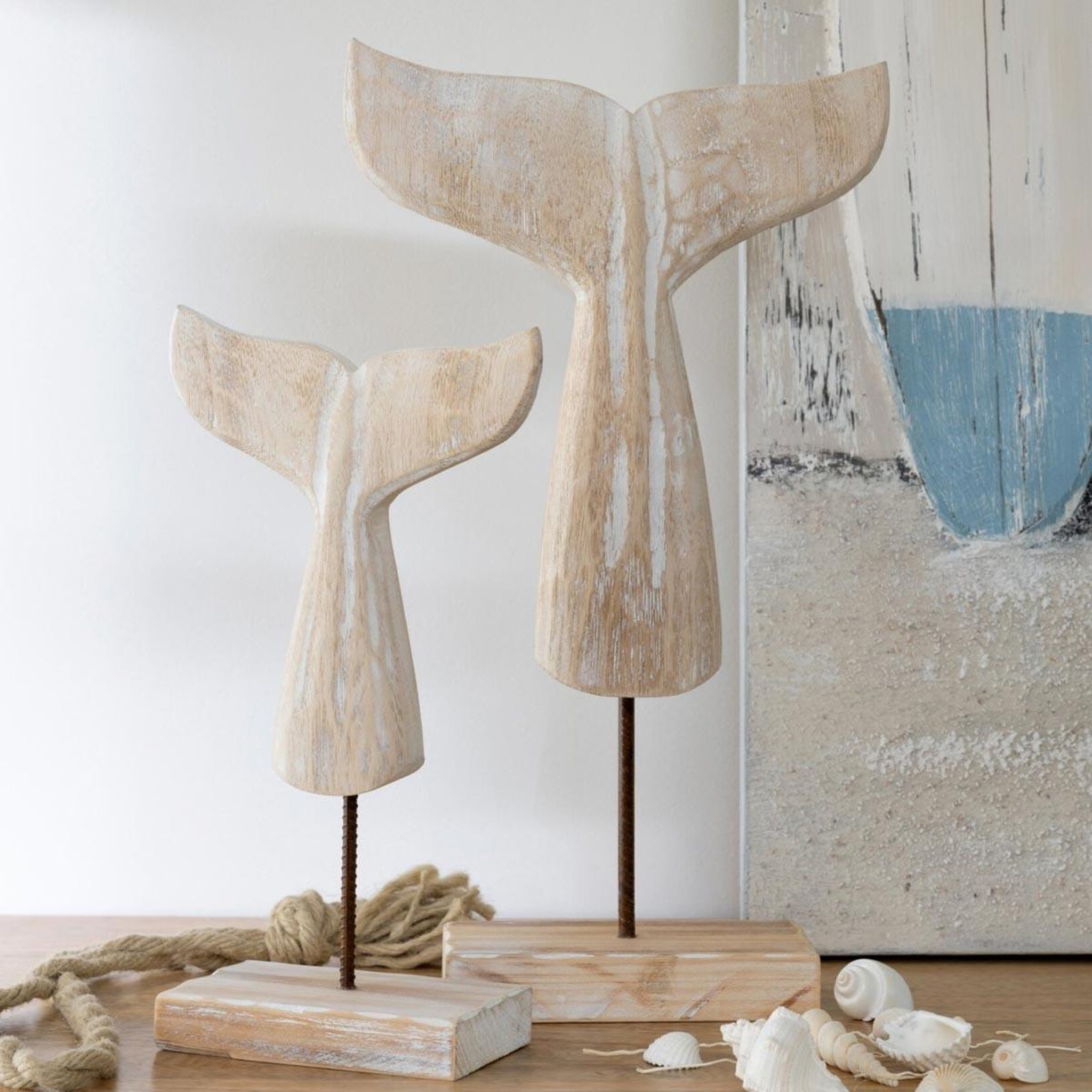 Voir la diapositive 3 : J-LINE Queue de baleine déco en bois  blanchie  44cm naturel