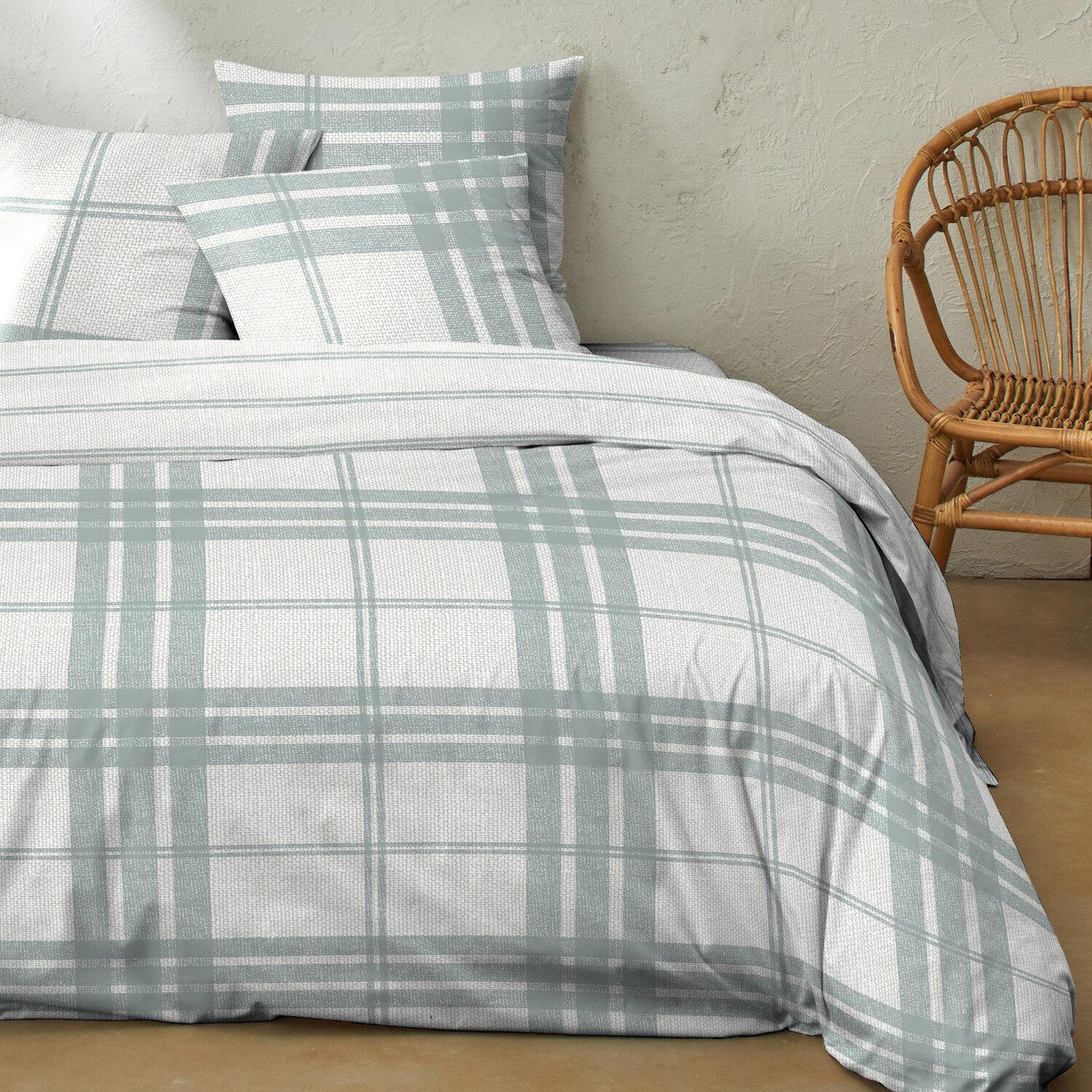 Voir la diapositive 3 : Home collection Parure housse de couetteavectaie oreiller coton 51 fils sobrut