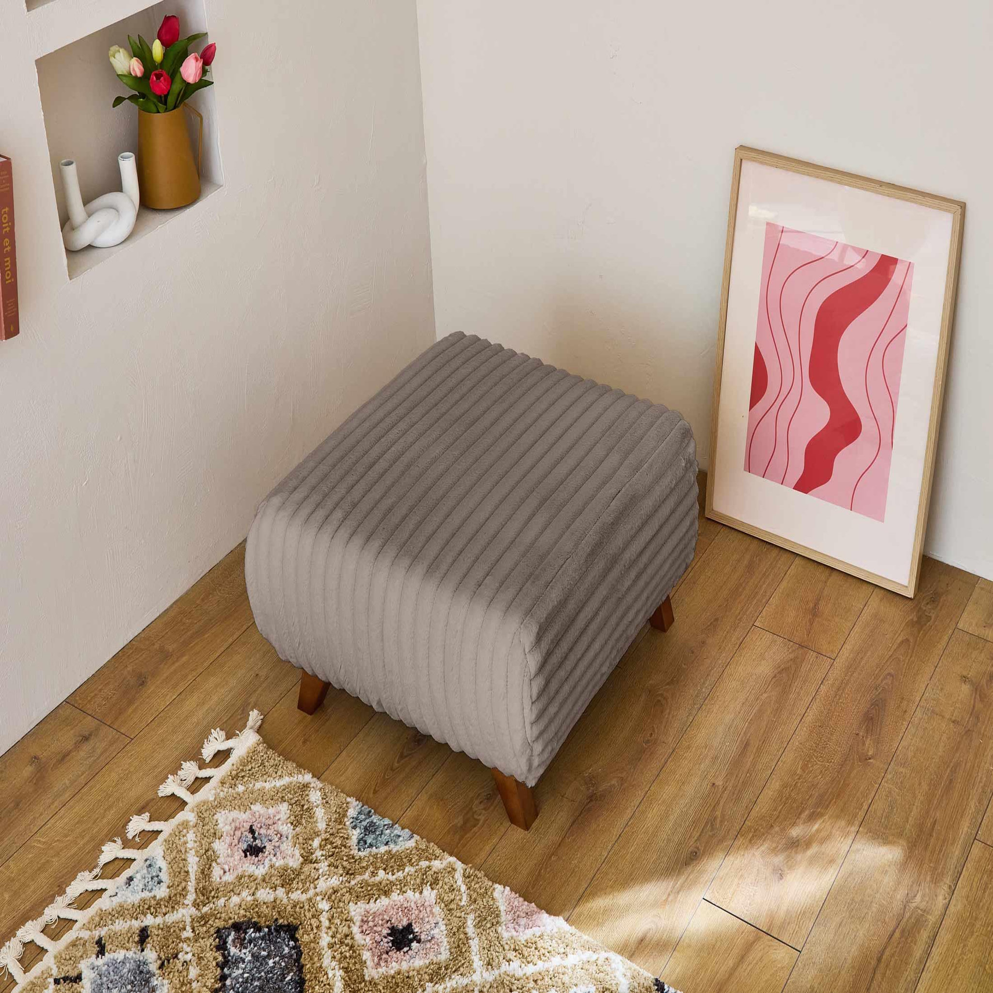 Voir la diapositive 4 : BEST MOBILIER Cristal - pouf modulable - 65 cm - en fausse fourrure côtelée