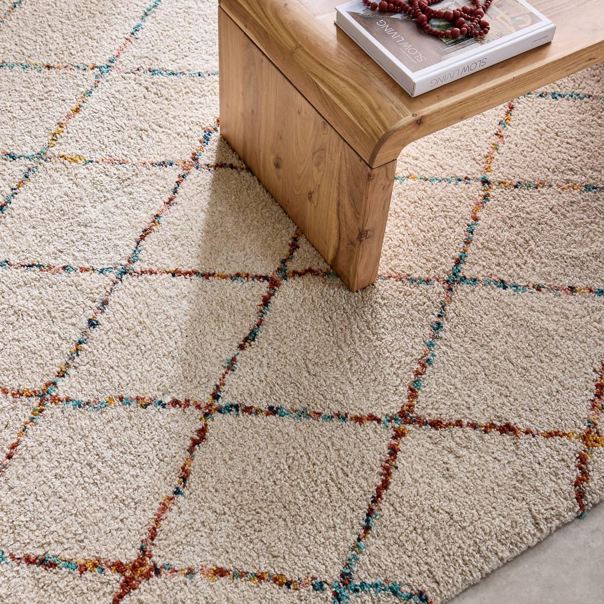 SWEEEK Tapis intérieur shaggy, poils longs, style berbère, crème et multicolore