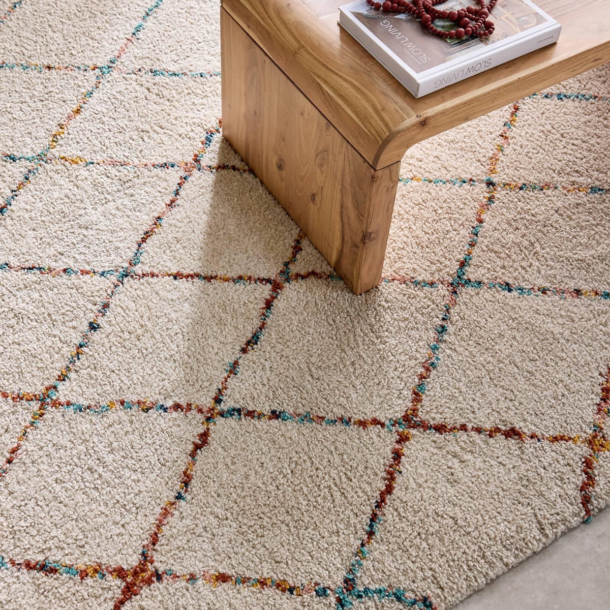 SWEEEK Tapis intérieur shaggy, poils longs, style berbère, crème et multicolore