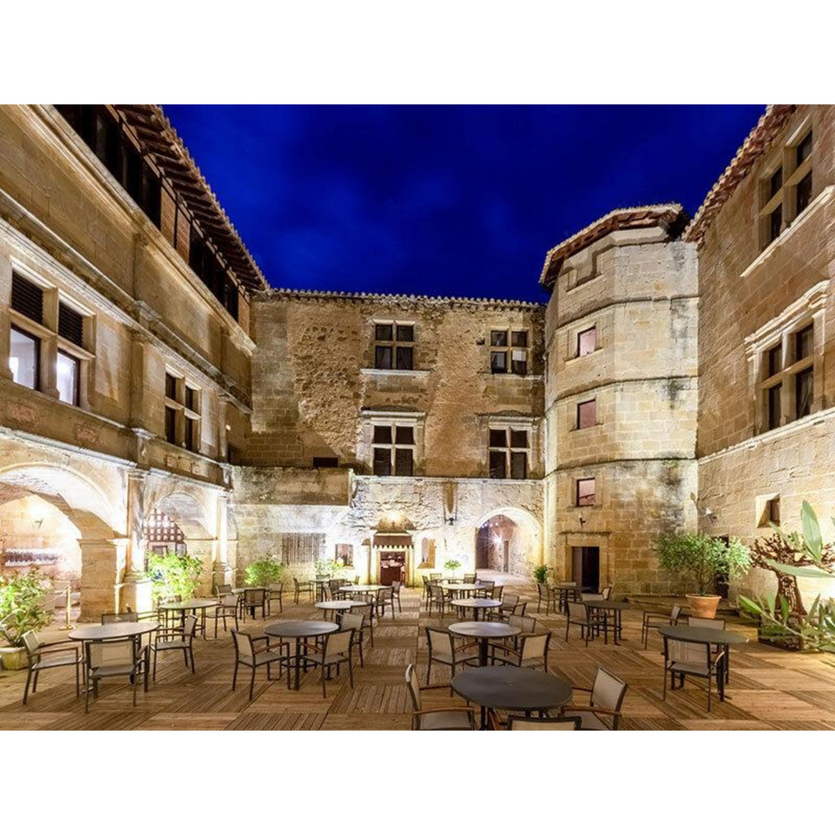 Smartbox 2 jours en château 4* avec dîner et boisson près de Carcassonne - Coffret Cadeau Séjour