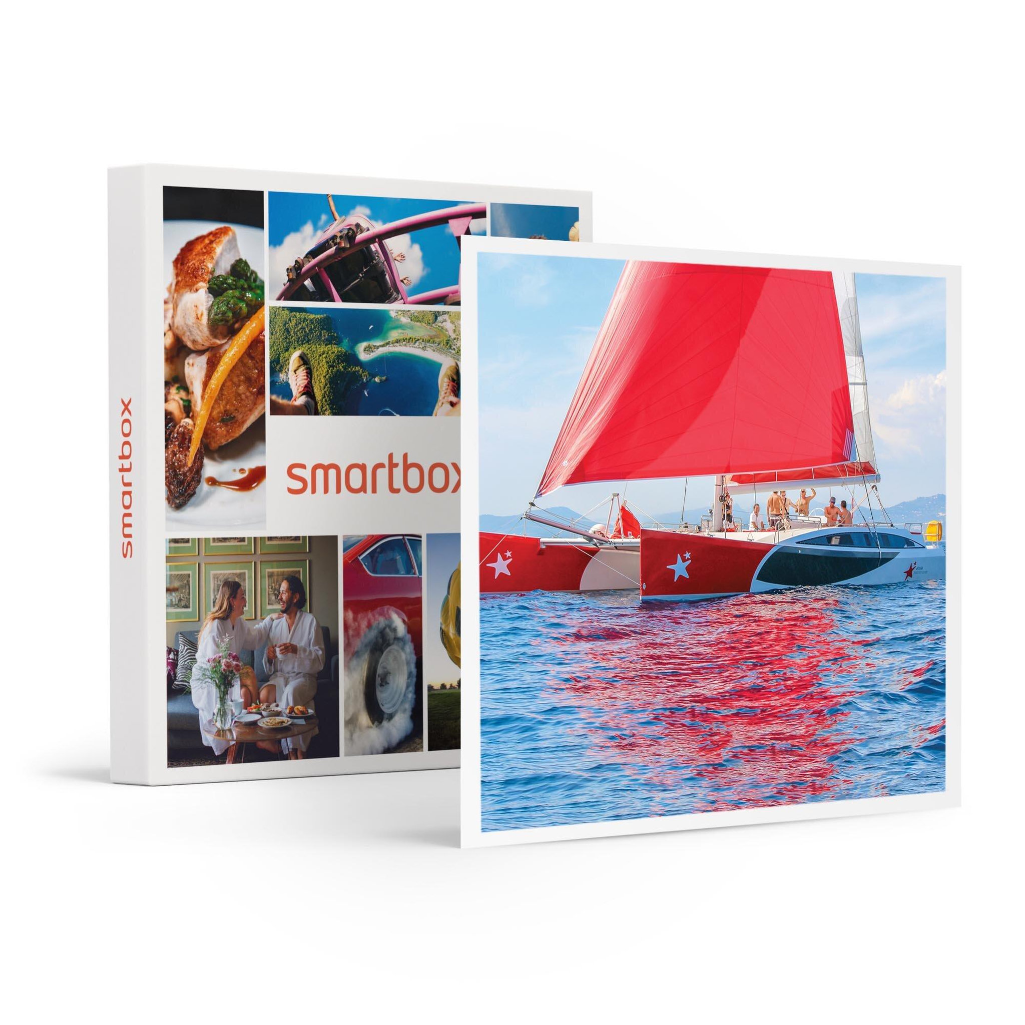 Voir la diapositive 1 : Smartbox Excursion de 3h30 en catamaran à Ajaccio avec snorkeling et dégustation pour 2 - Coffret Cadeau Sport & Aventure