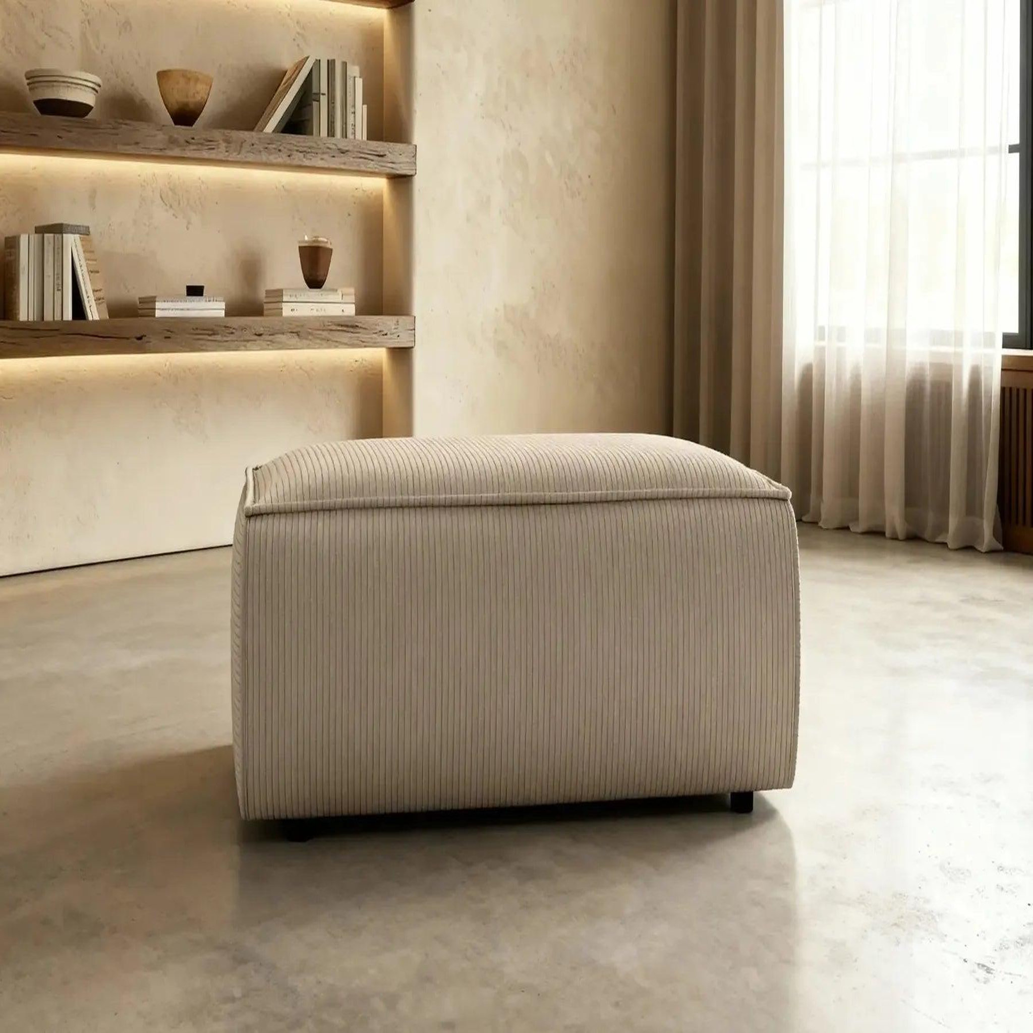 Voir la diapositive 3 : CASANOVA PARIS Jade - pouf velours côtelé