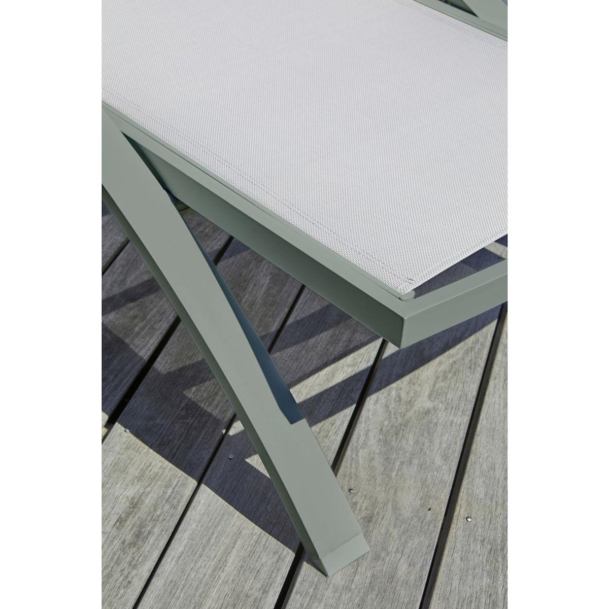 Paris Prix Lot de 2 Bains de Soleil Empilables  Barcelona  195cm Kaki