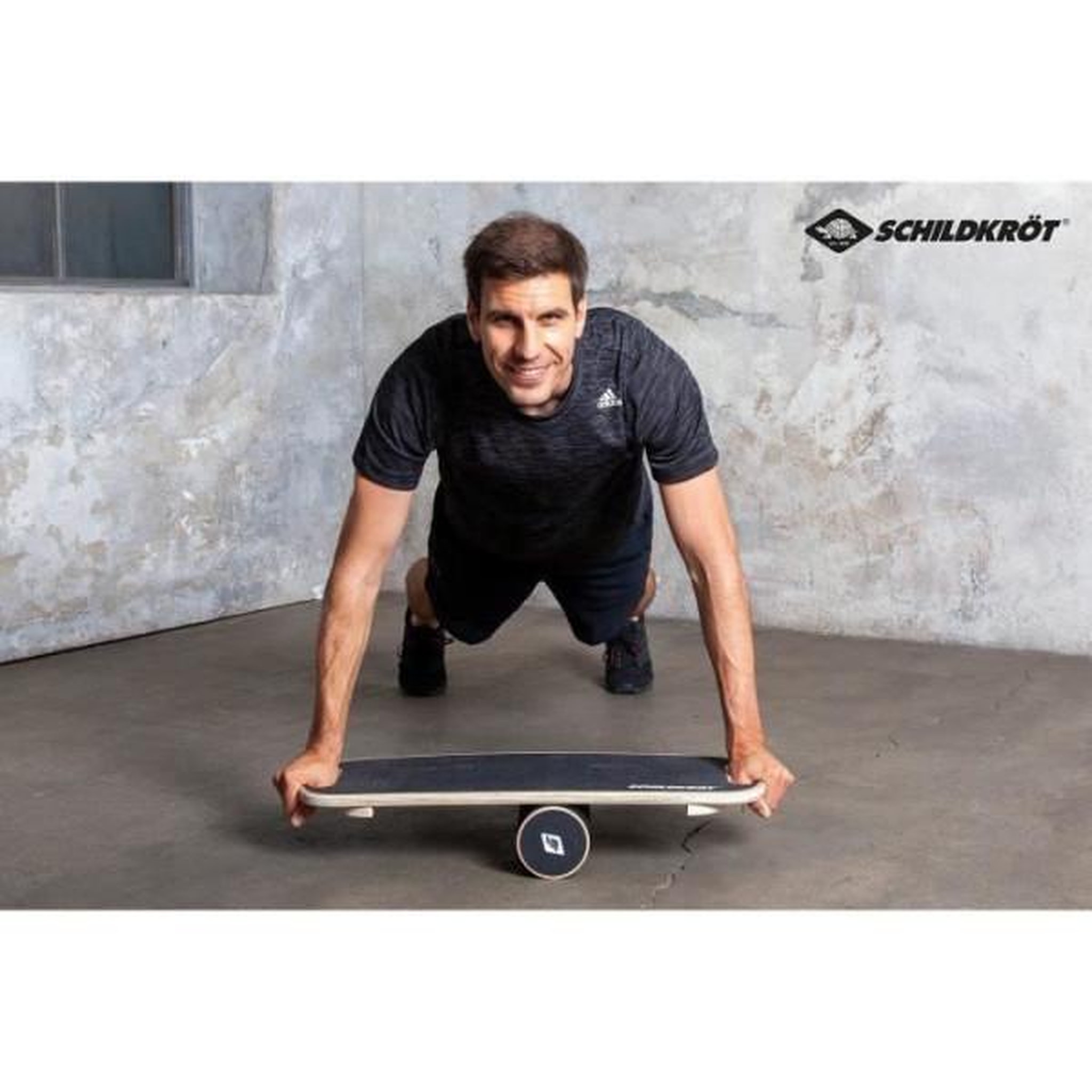 Voir la diapositive 4 : SCHILDKROT Planche d'équilibre - Fitness - SCHILDKRÖT - Antidérapant - Diametre 11 cm - 73,5 x 28 cm - WOODEN BALANCE BOARD