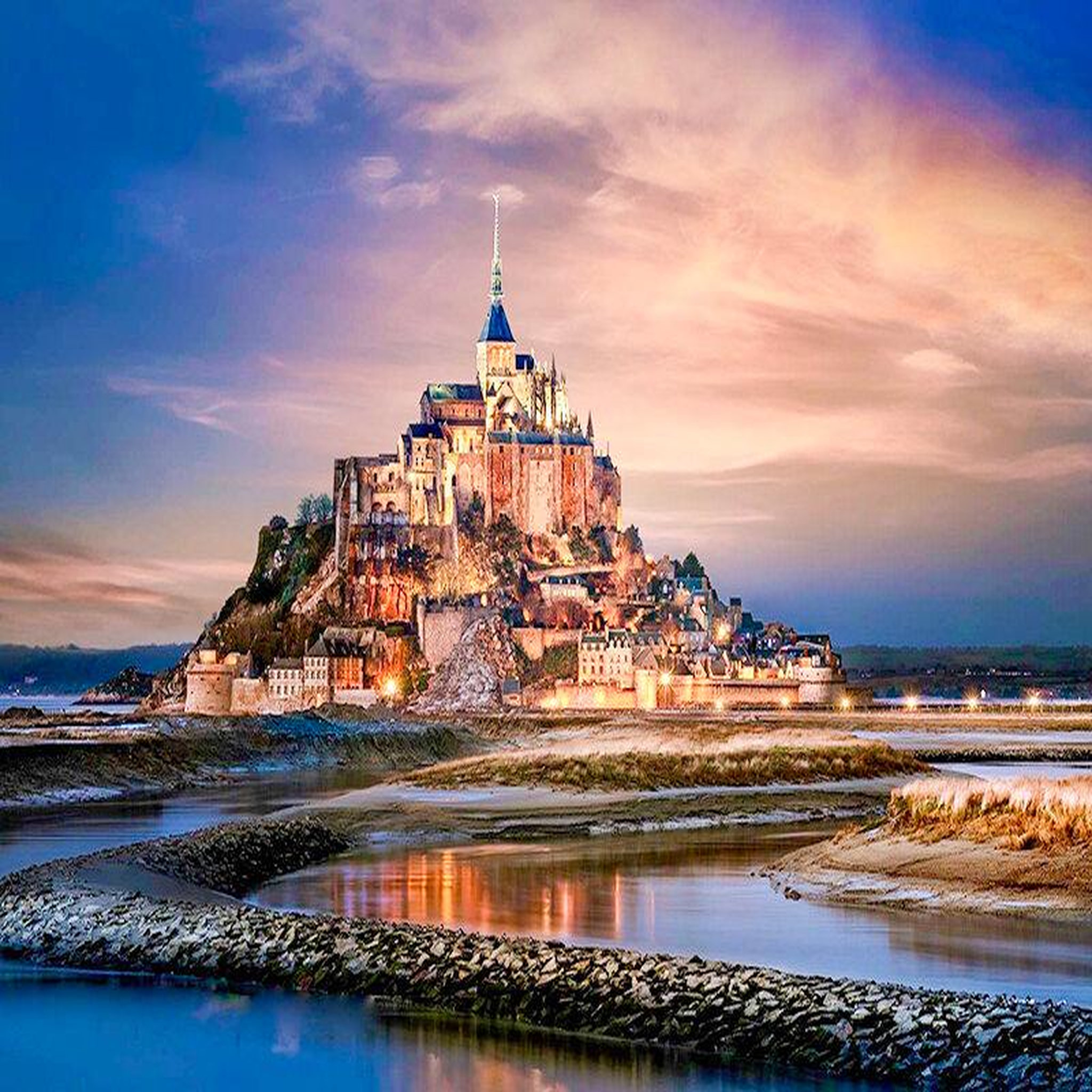 Voir la diapositive 4 : Smartbox Séjour de 3 jours avec accès au spa ou 2 soins hydromassage près du mont-saint-michel - coffret cadeau séjour