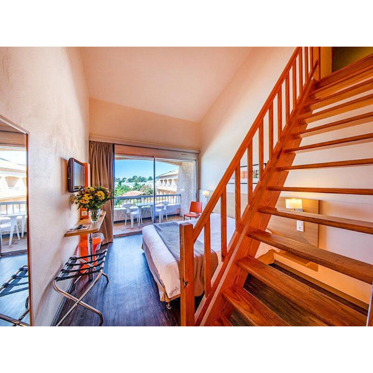 Smartbox Escapade ensoleillée en famille : 2 jours en chambre Duplex près de Toulon - Coffret Cadeau Séjour