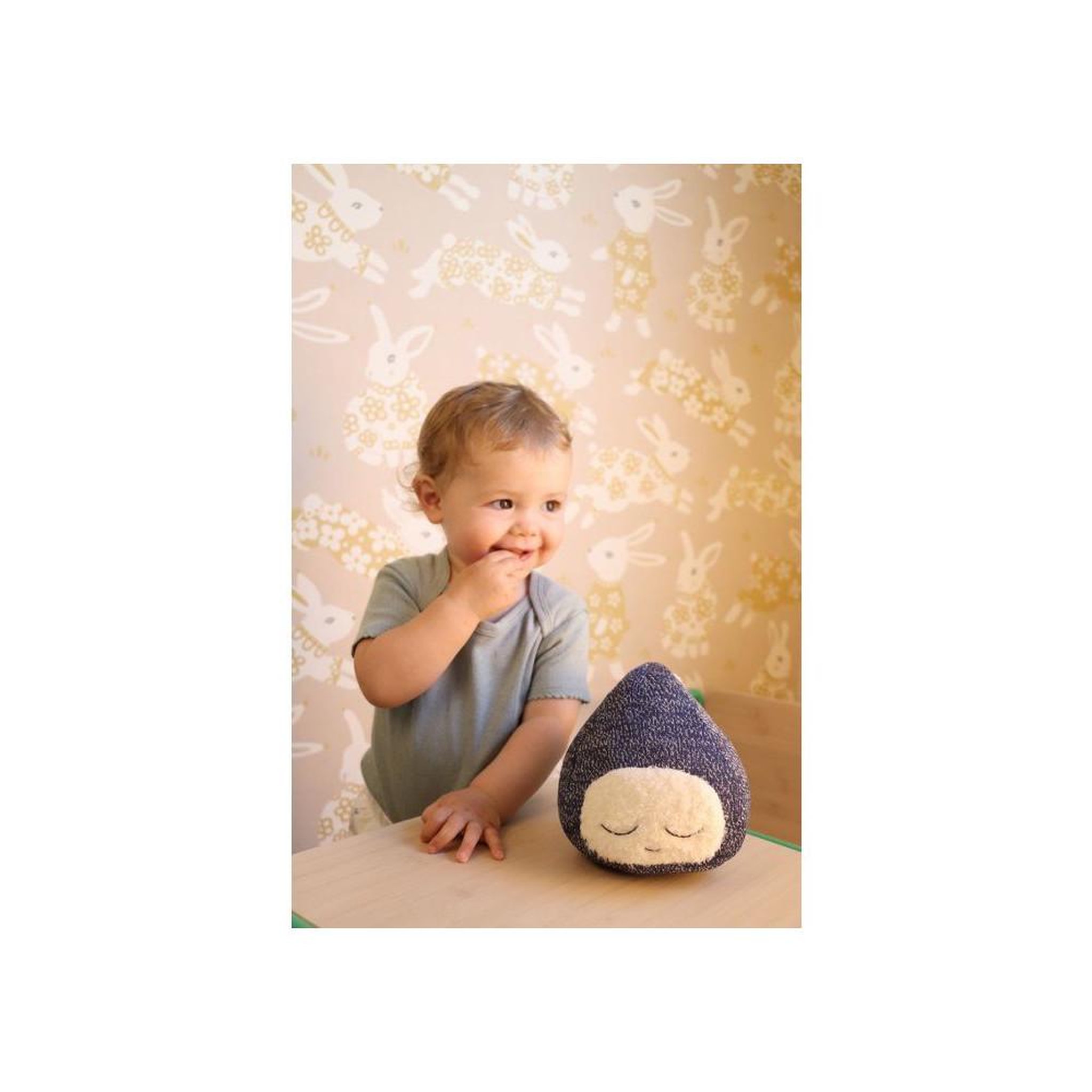 Voir la diapositive 2 : MORPHEE Jouet peluche pour bébé Gaby, activation aux pleurs, module sonore avec 6 sons apaisants, bruit blanc et battement de cœur, couleur bleu nuit et beige