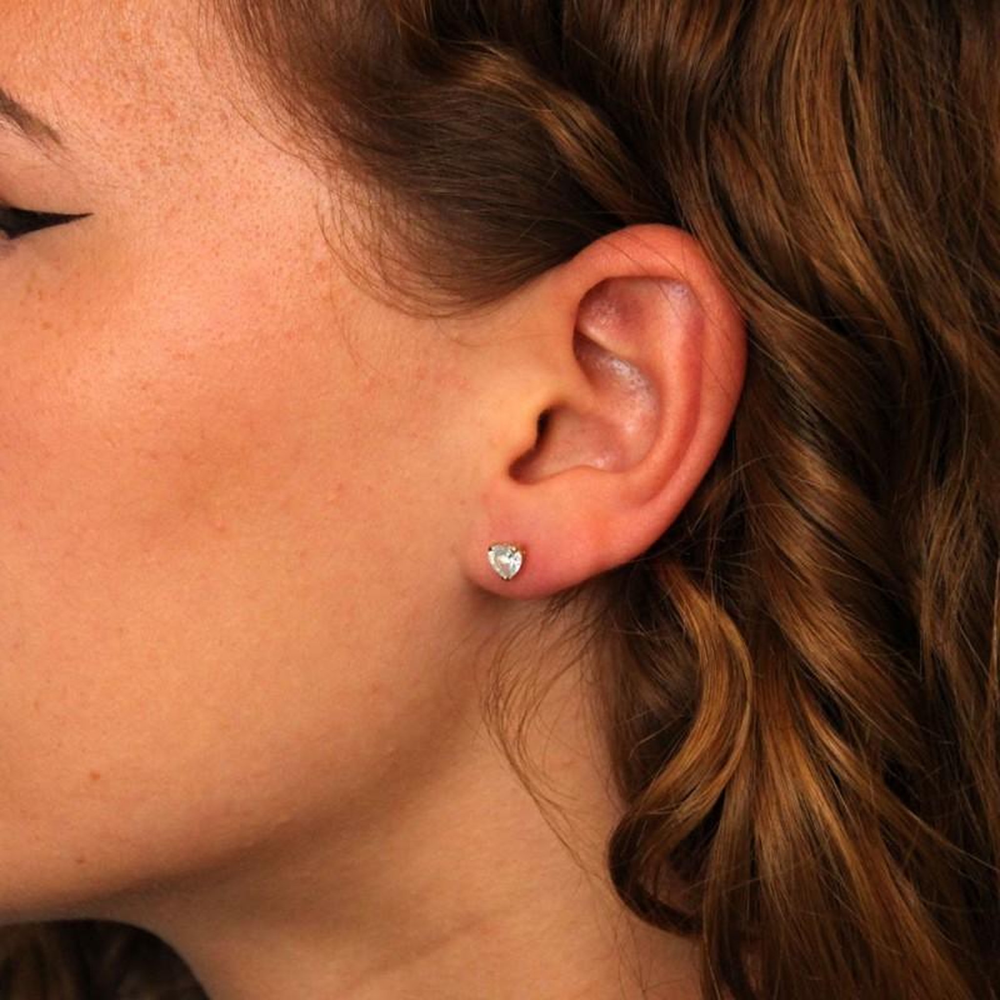 Voir la diapositive 3 : L'ATELIER D'AZUR Boucles d'Oreilles Or Jaune - Coeur - Femme ou Enfant