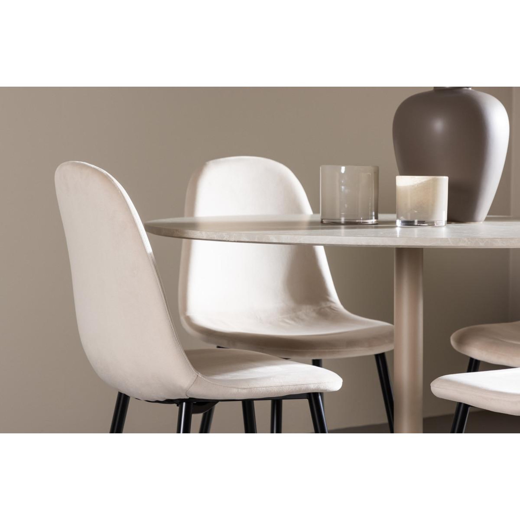 Voir la diapositive 4 : Paris Prix Ensemble table à manger & 4 chaises  lycke & polar  110cm beige