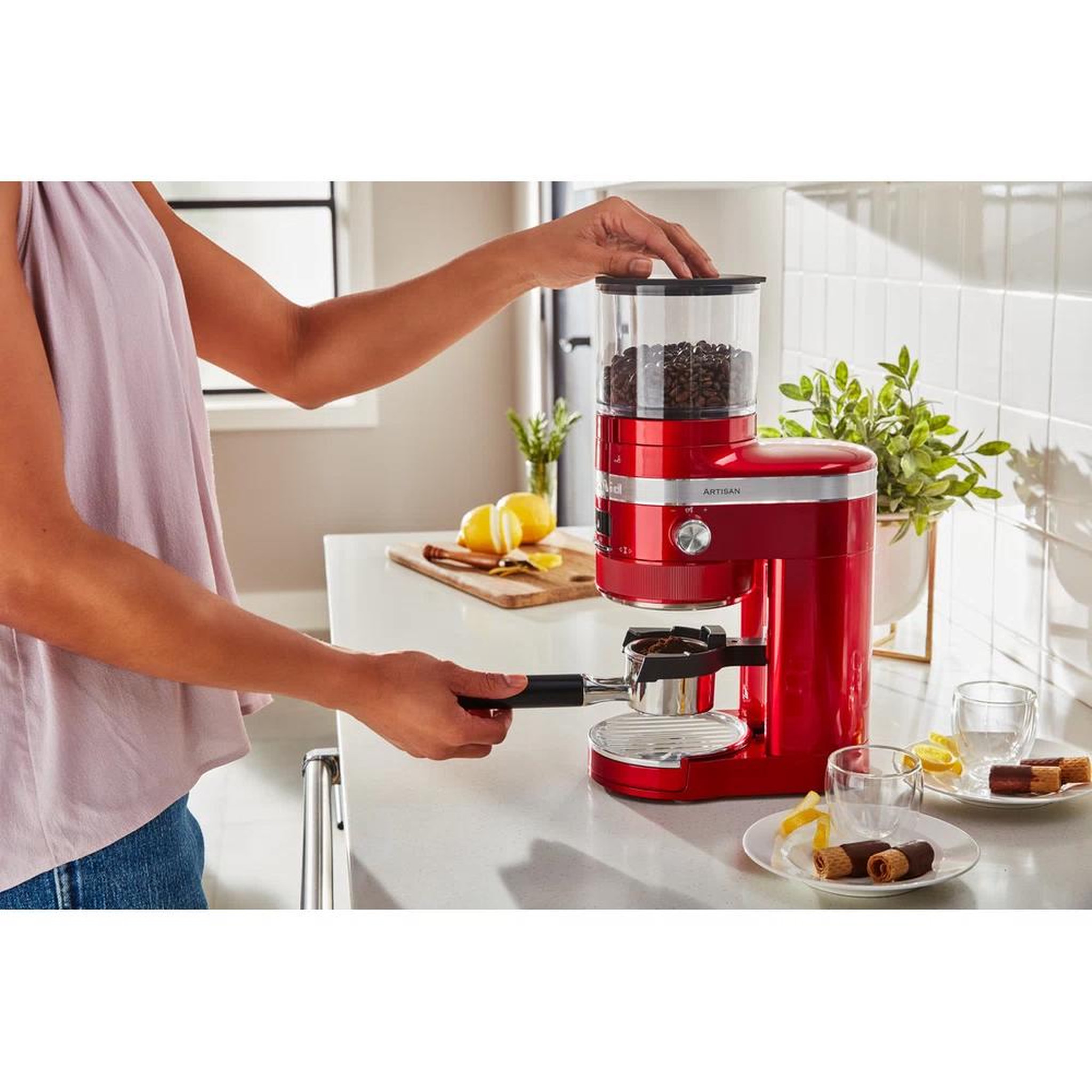 Voir la diapositive 4 : KitchenAid Moulin à café 340g 240w pomme d'amour - 5KCG8433ECA