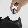 Voir la diapositive 3 : Paris Prix Lot de 2 Boules Désodorisantes  Chaussures  3cm Gris