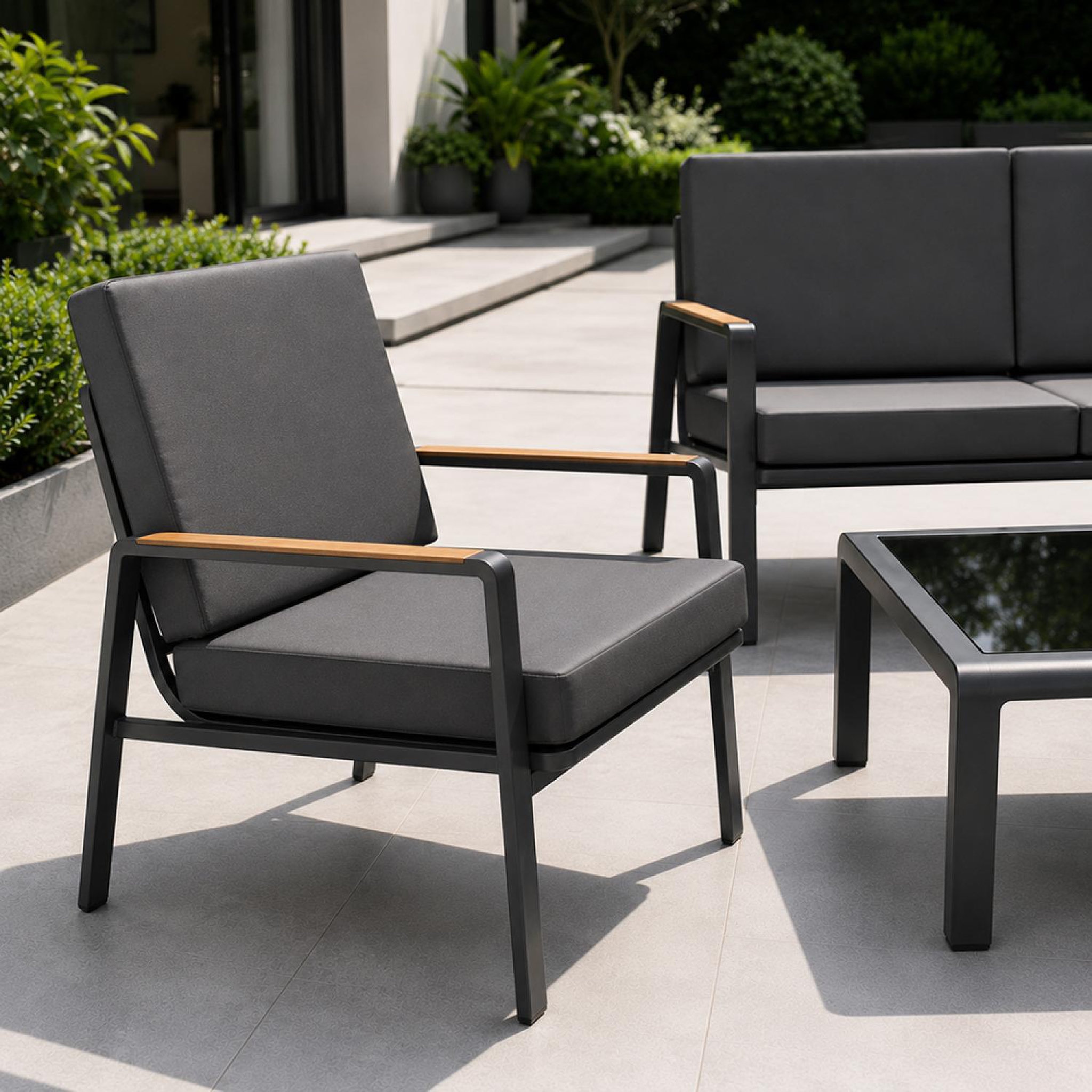 Voir la diapositive 6 : CONCEPT USINE Salon de jardin 5 places en aluminium gris foncé hobart