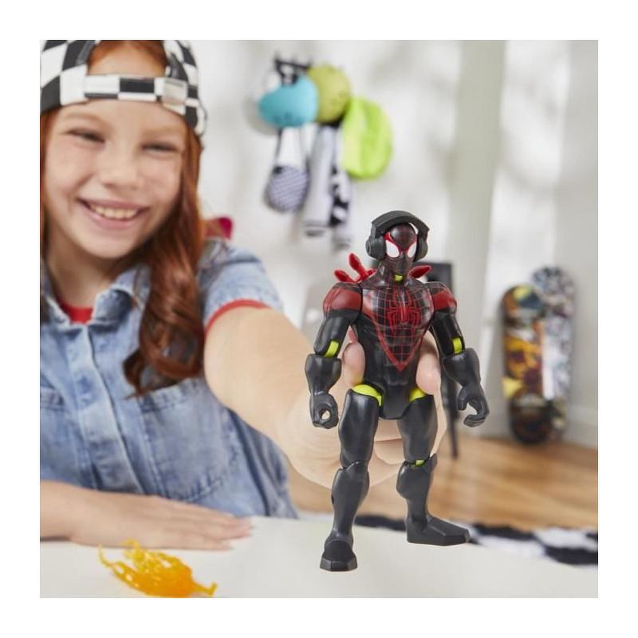 Voir la diapositive 6 : HASBRO MixMashers Miles Morales, figurine personnalisable a mélanger et combiner avec accessoires, Marvel, Des 4 ans