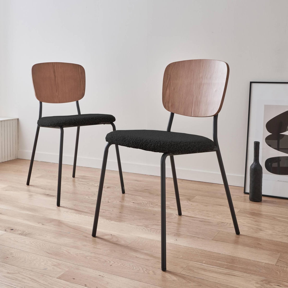 SWEEEK Lot de 2 chaises assise bouclette texturée noire. dossier bois de peuplier courbé. pieds en métal noir mat