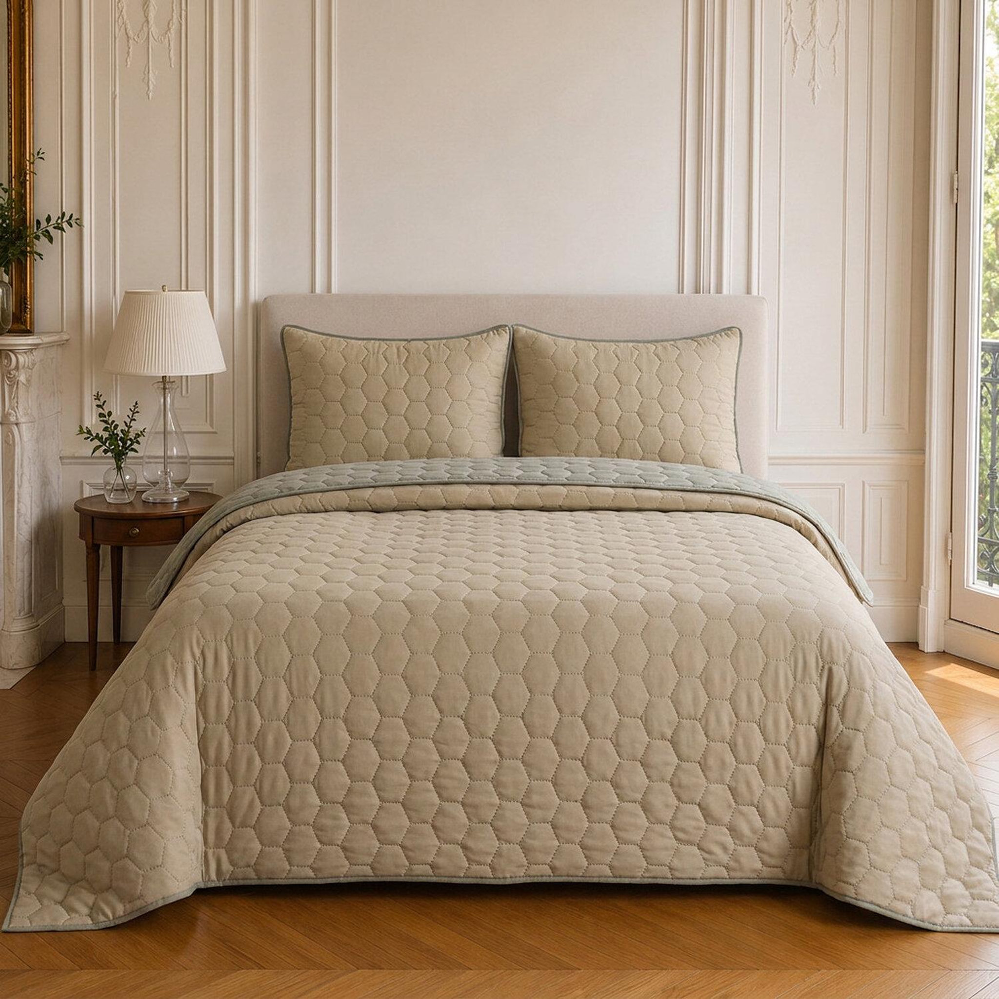 Voir la diapositive 1 : Home collection Couvre-lit matelassé réversible