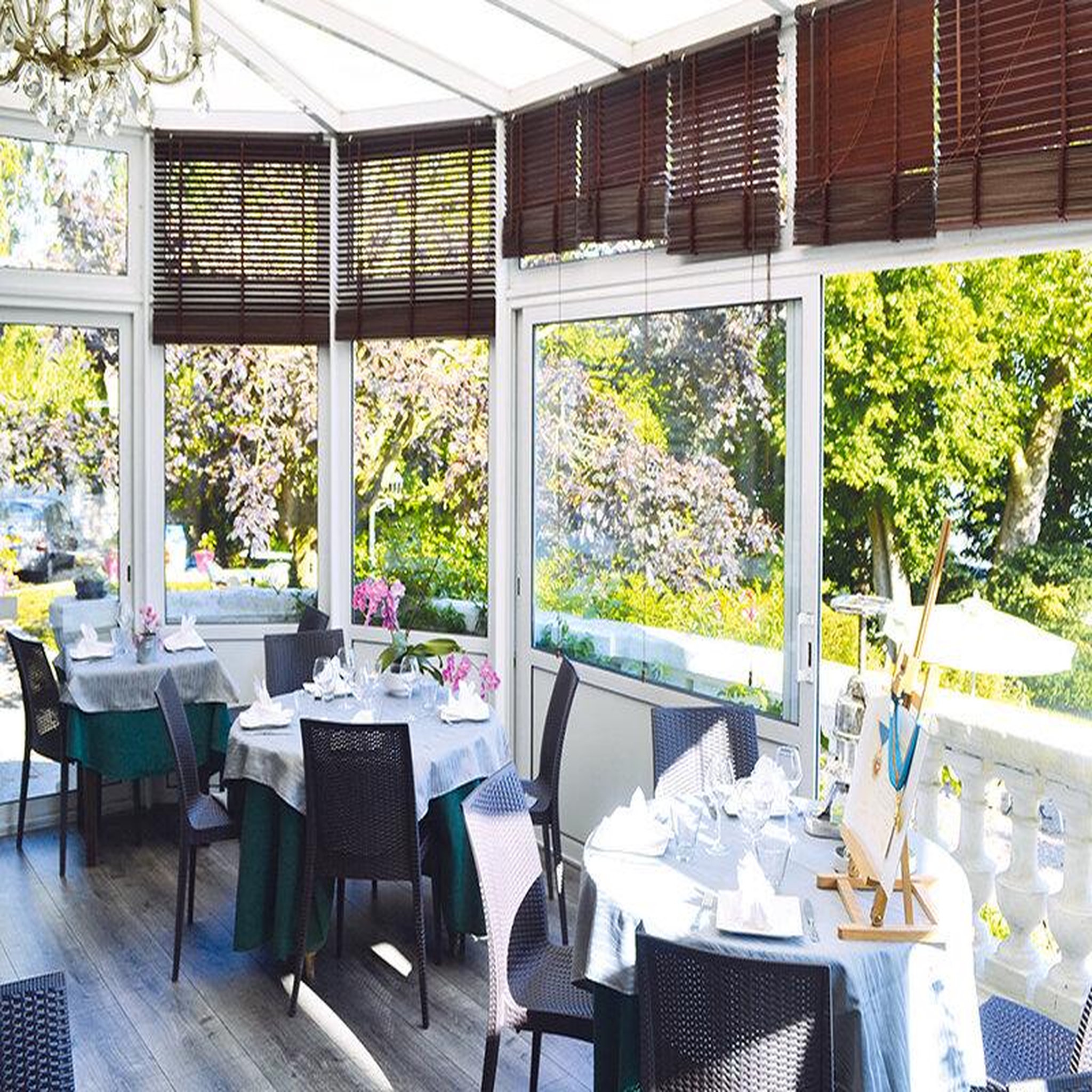 Voir la diapositive 5 : Smartbox Dîner menu 3 plats à une table exquise en normandie - coffret cadeau gastronomie