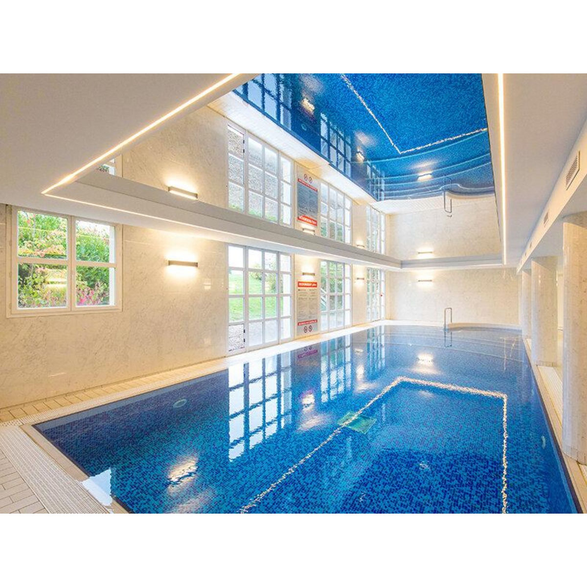 Smartbox 2 jours à l'hôtel Mercure 4* de Chantilly avec accès à l'espace détente et promenade équestre - Coffret Cadeau Séjour