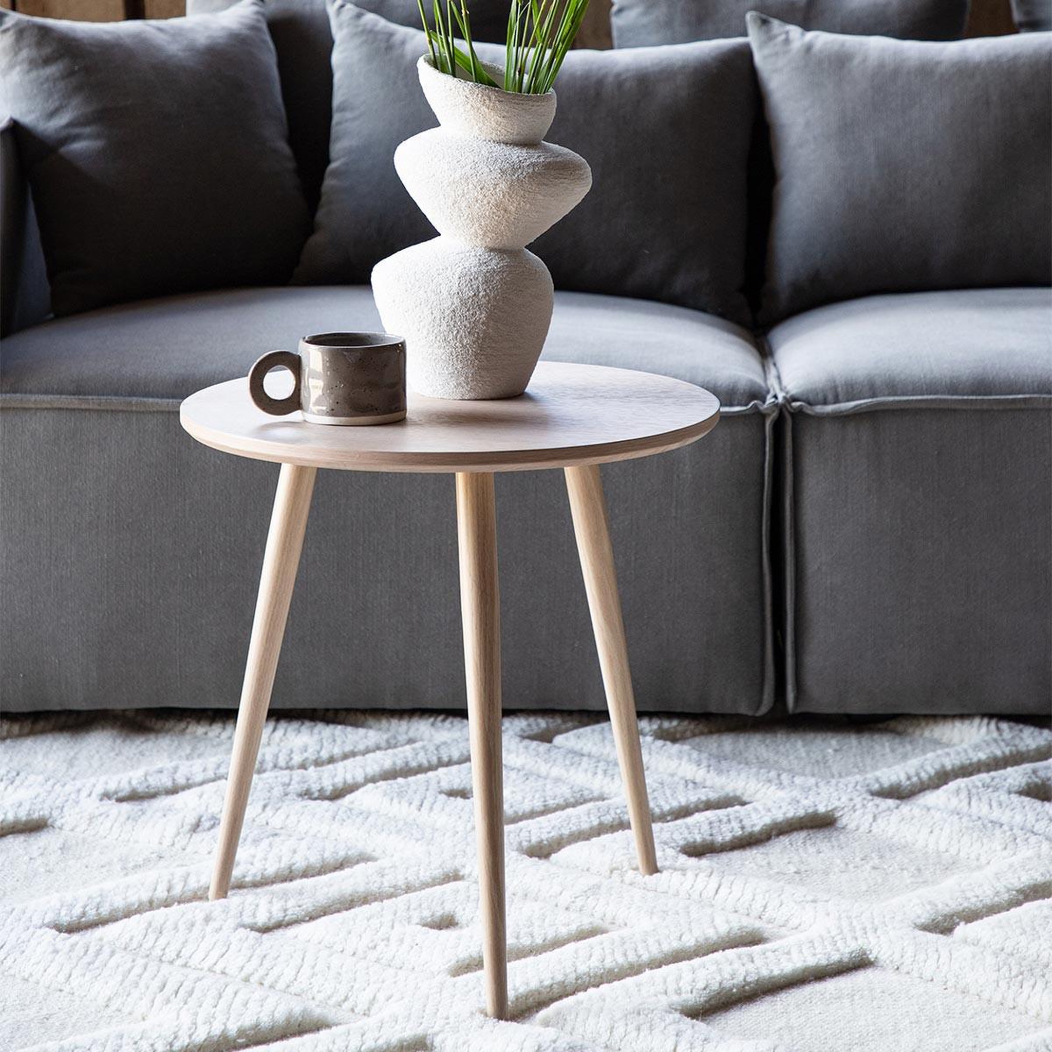 Voir la diapositive 5 : Paris Prix Table d'appoint design  askim  50cm naturel