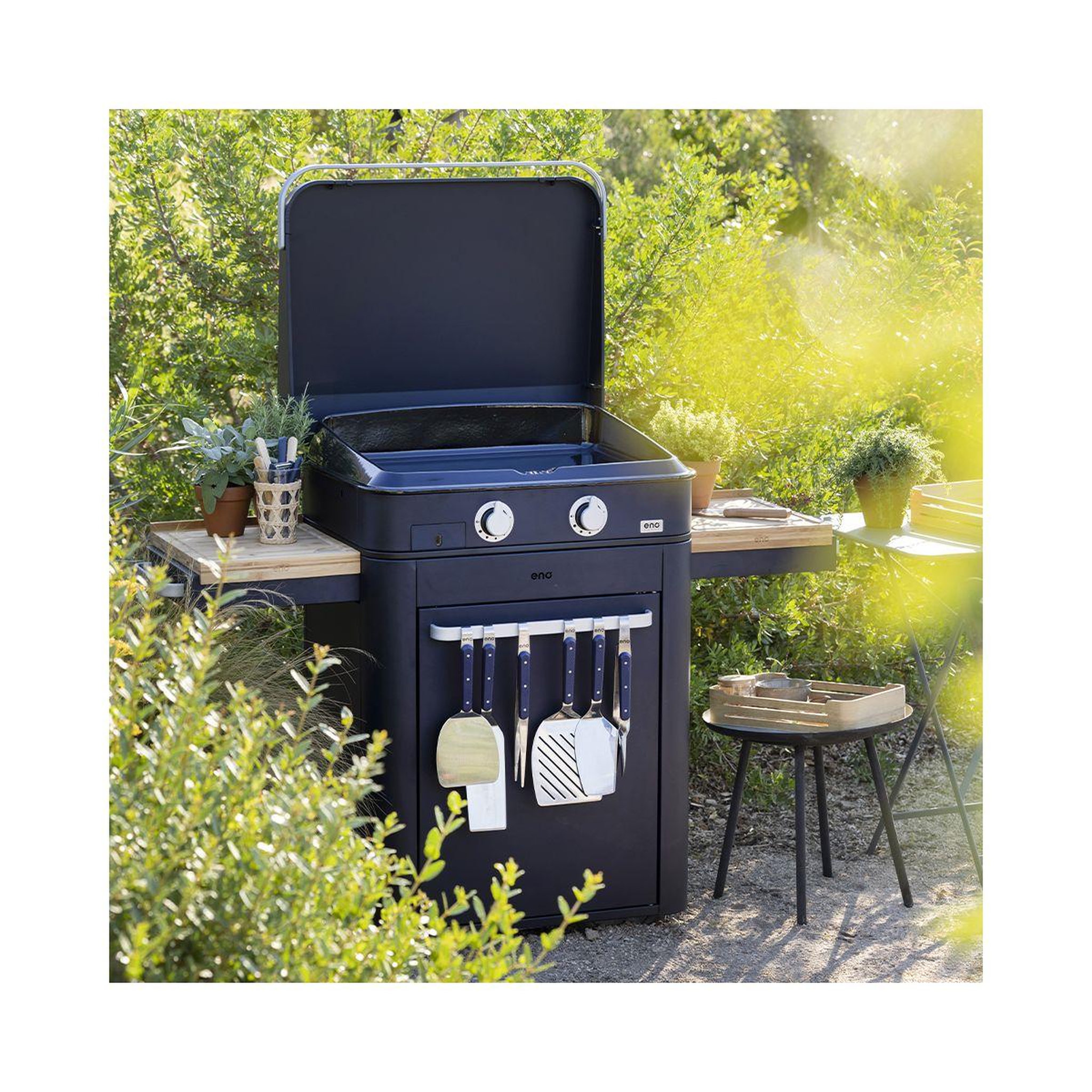 Voir la diapositive 3 : Eno Plancha gaz enosign 65 bleu navy sur chariot, 56x40 cm