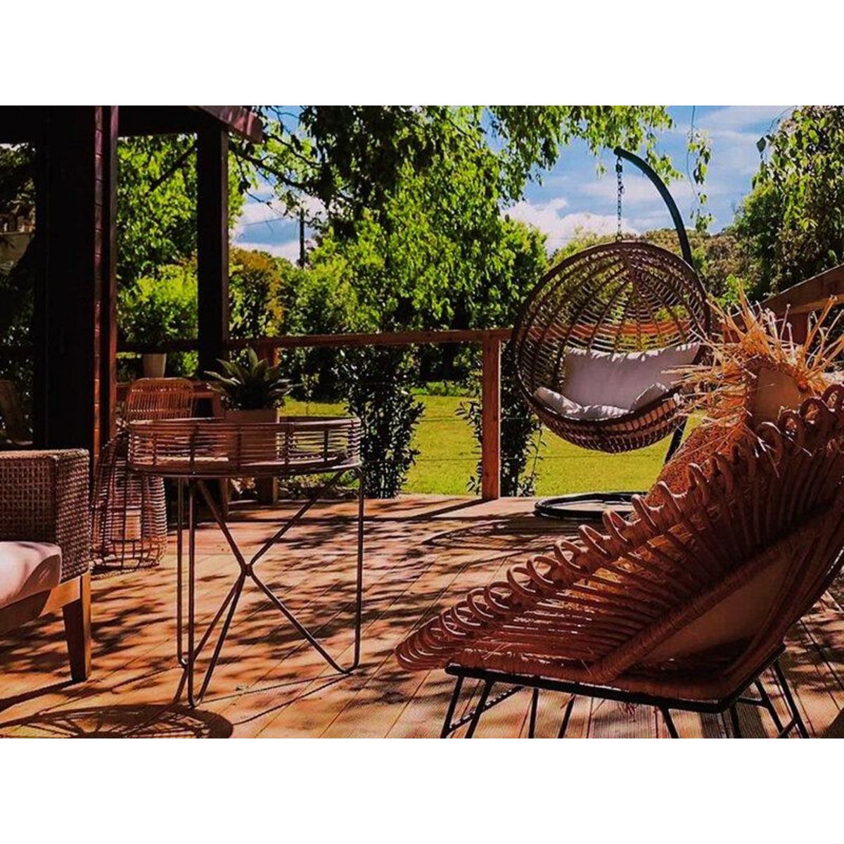 Smartbox Séjour de 2 jours en lodge avec bain bouillonnant, VTT et dégustation près de Nîmes - Coffret Cadeau Séjour