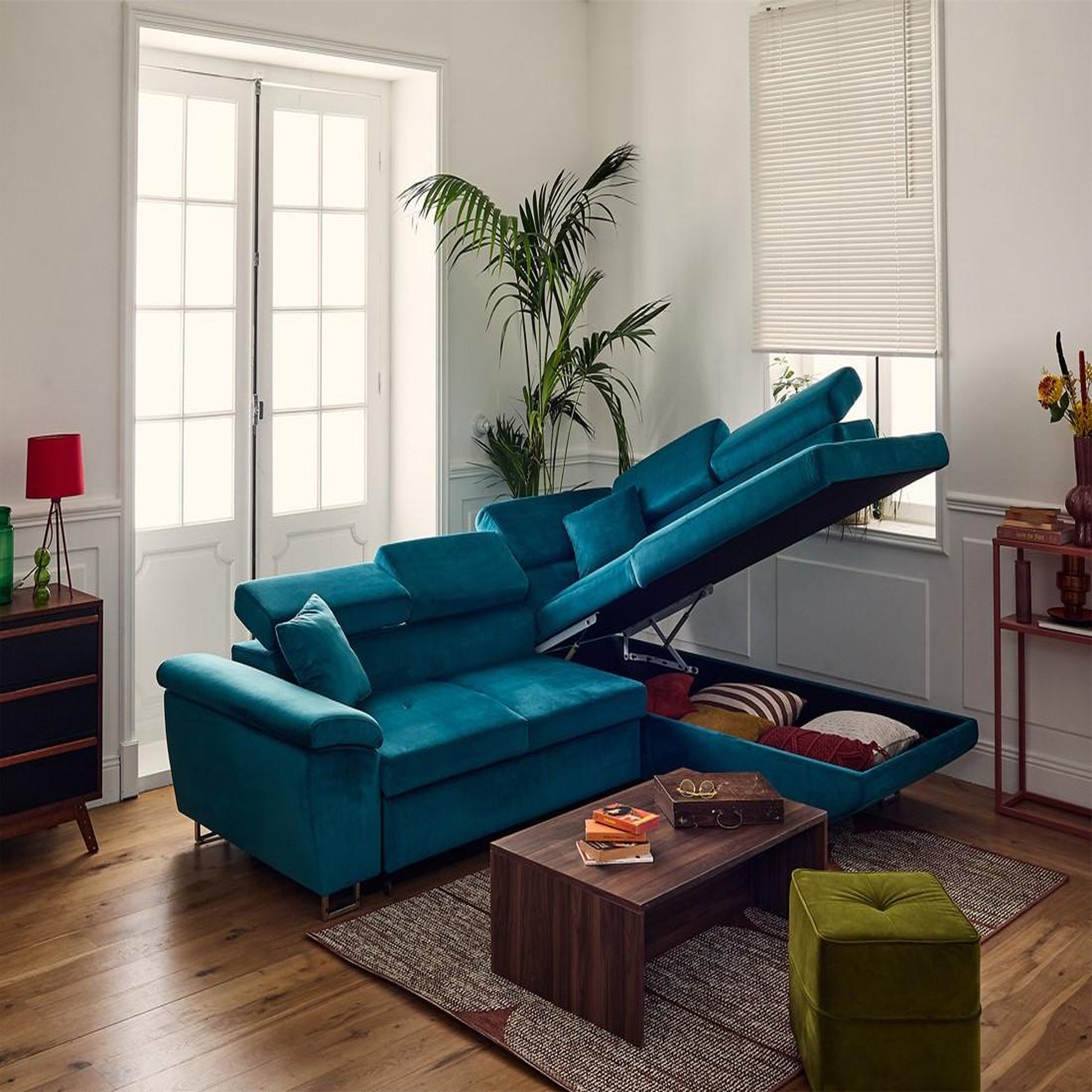 Voir la diapositive 2 : BEST MOBILIER Dimas - canapé d'angle droit 5 places - convertible avec coffre et têtières réglables - en velours