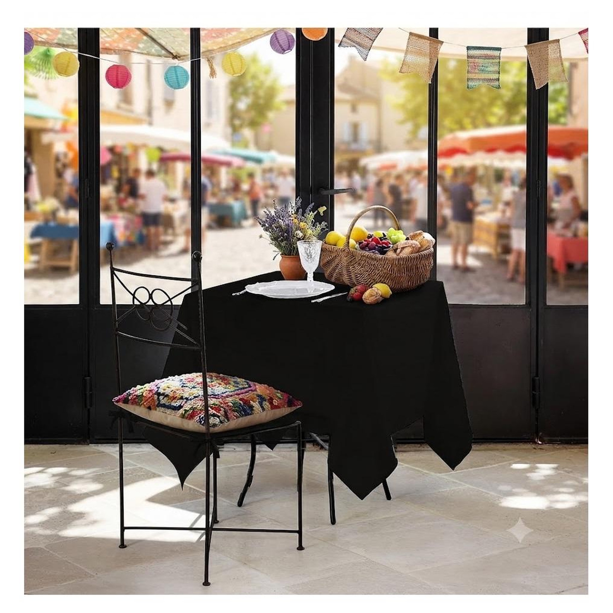 Voir la diapositive 4 : Eden Nappe en polyester finition ourlet nels