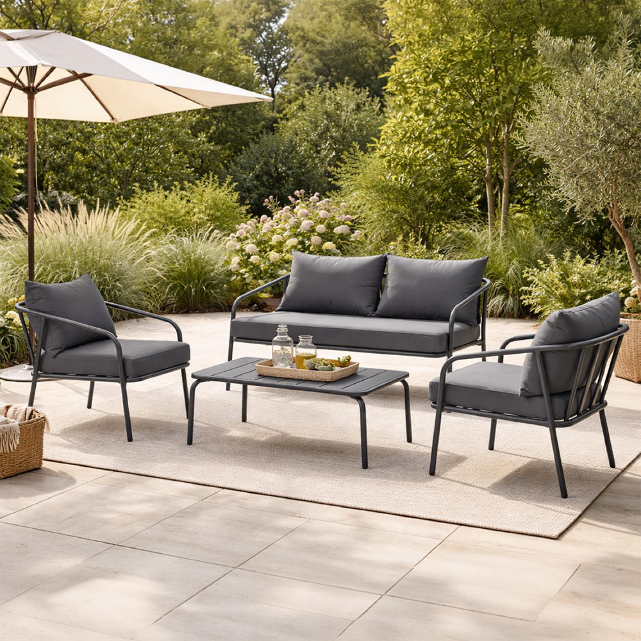 Voir la diapositive 4 : CONCEPT USINE Salon de jardin 4 places gris foncé bergame