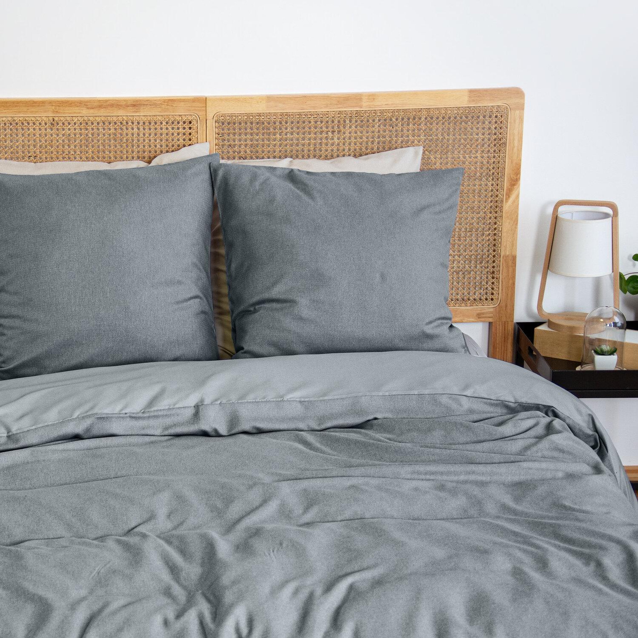 Voir la diapositive 3 : Home collection Parure housse de couette 100% microfibre effet flanelle